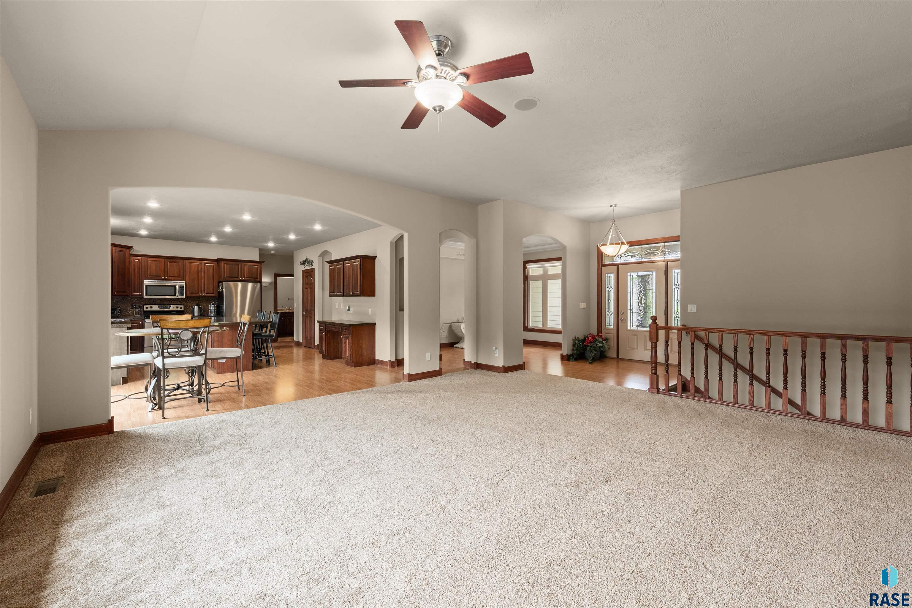 5604 S Josh Wyatt Dr