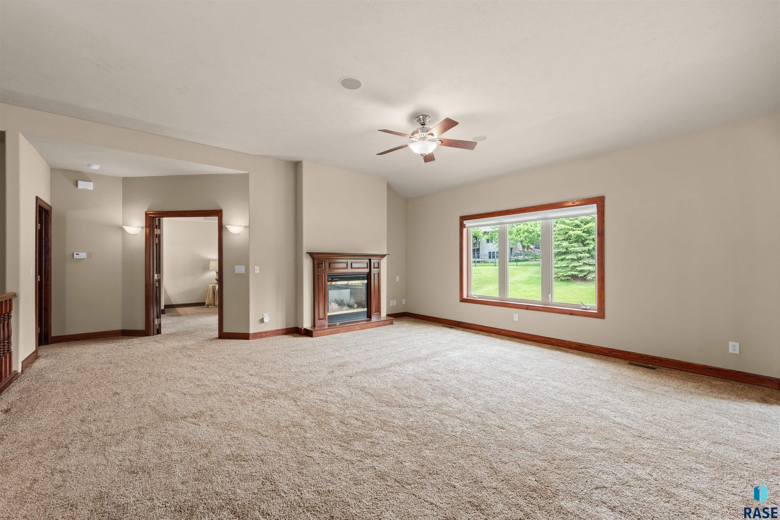 5604 S Josh Wyatt Dr