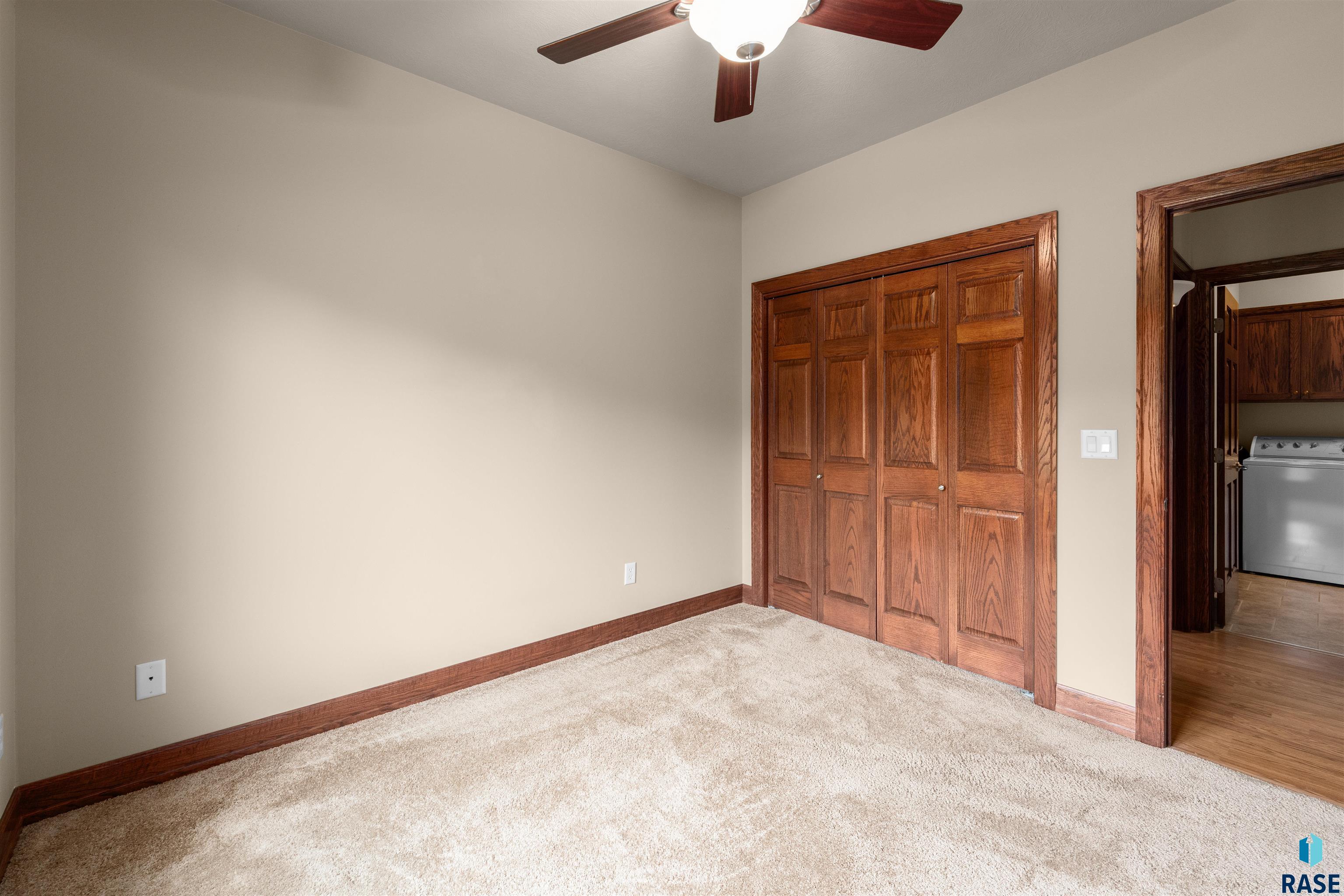 5604 S Josh Wyatt Dr
