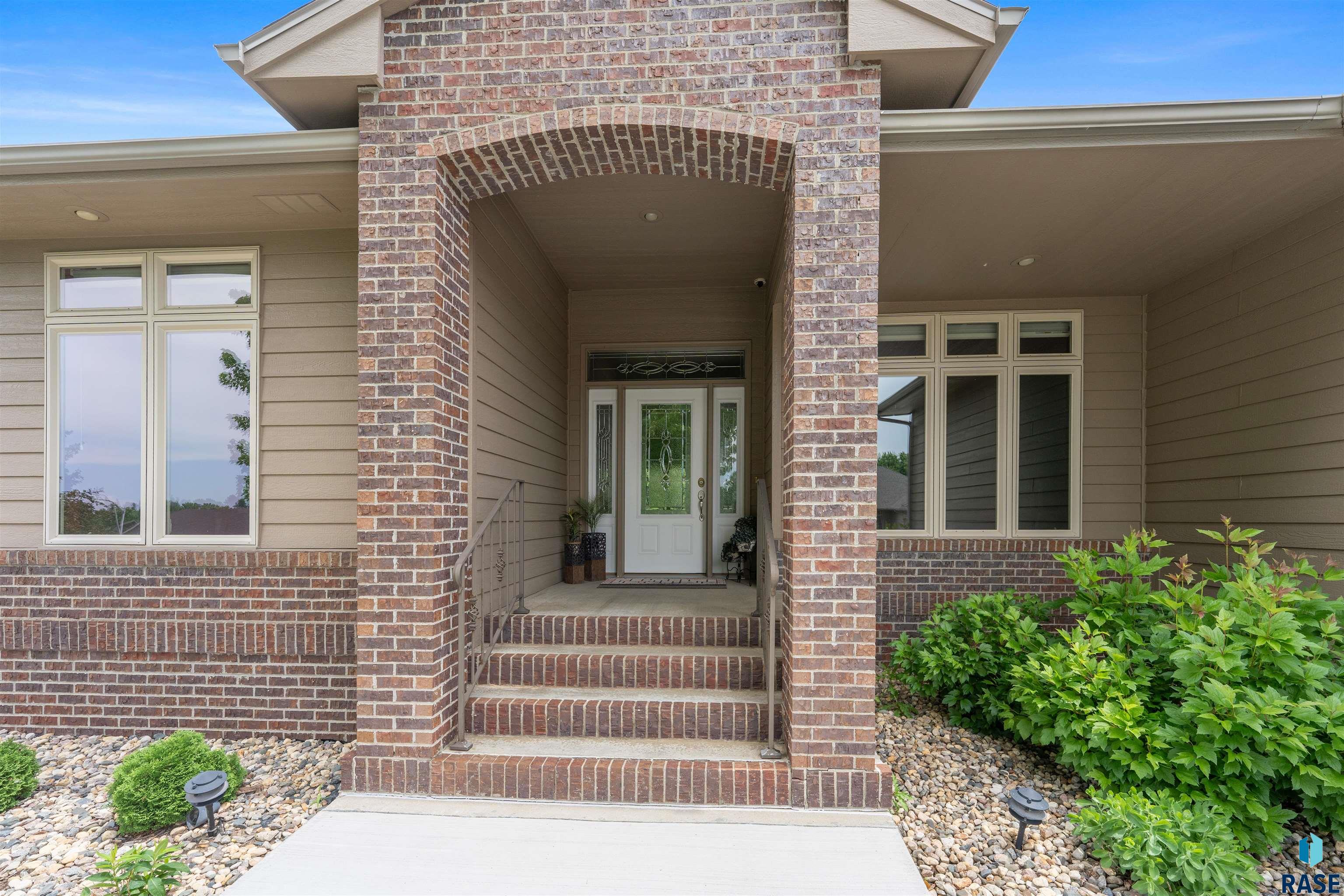 5604 S Josh Wyatt Dr