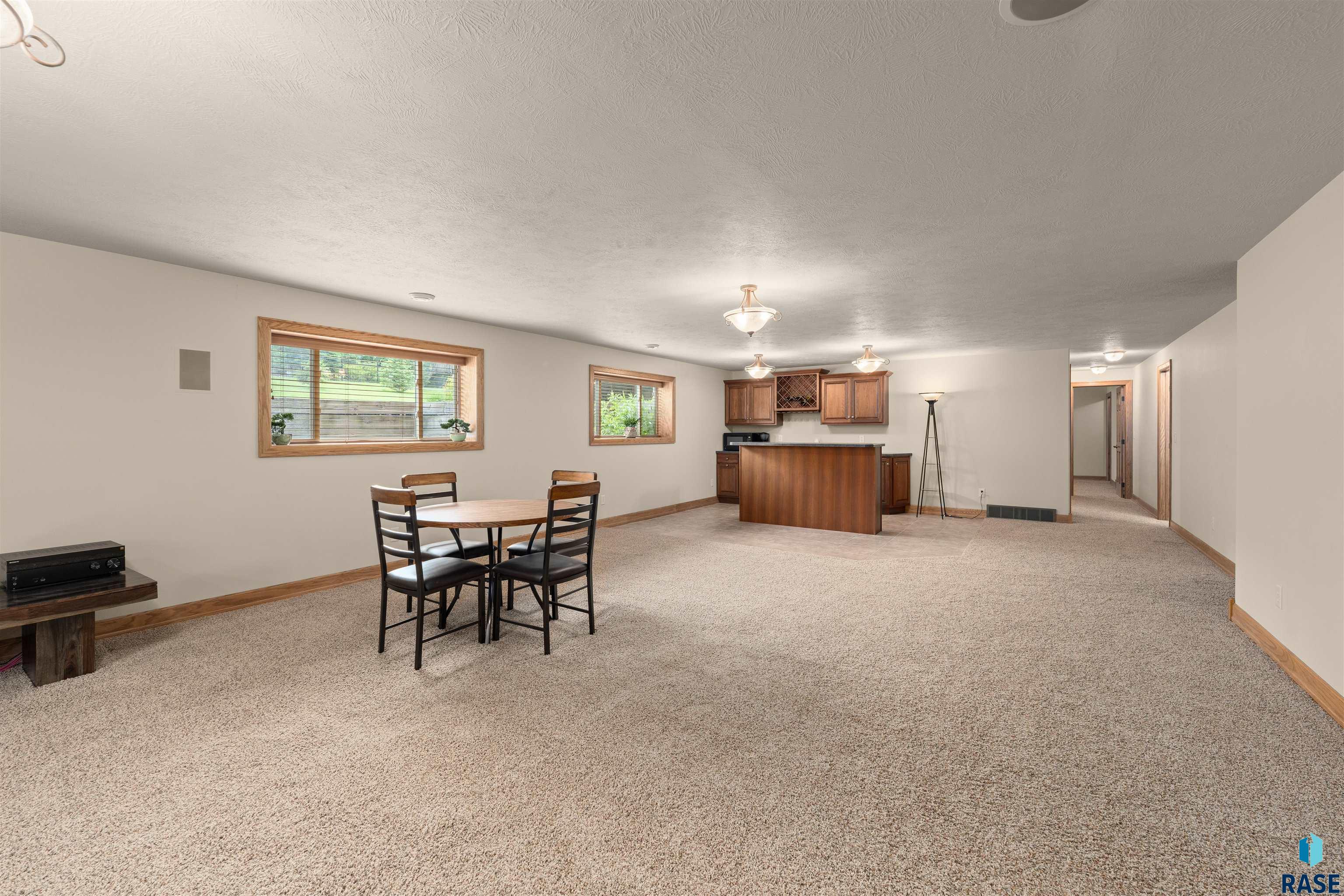 5604 S Josh Wyatt Dr