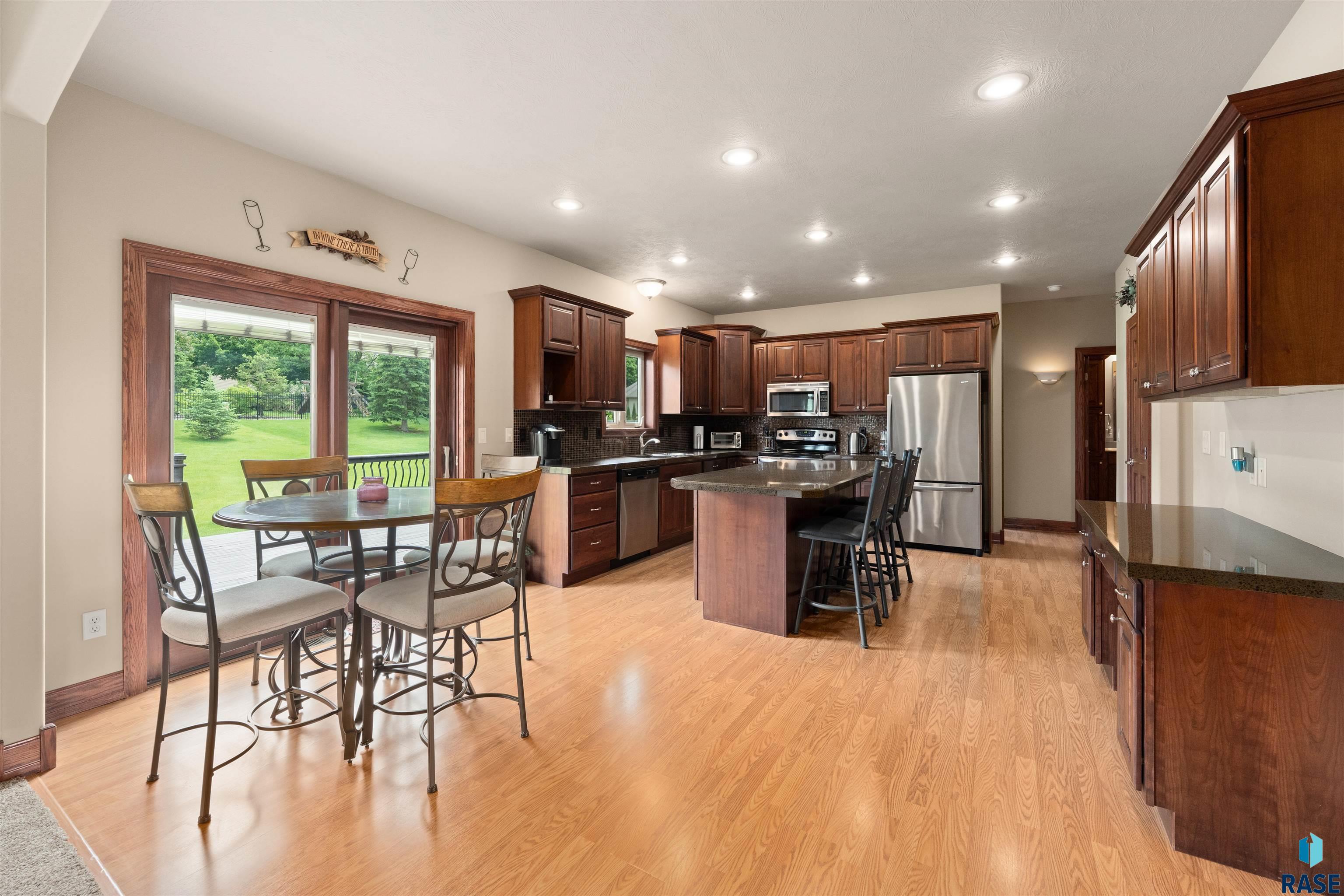 5604 S Josh Wyatt Dr