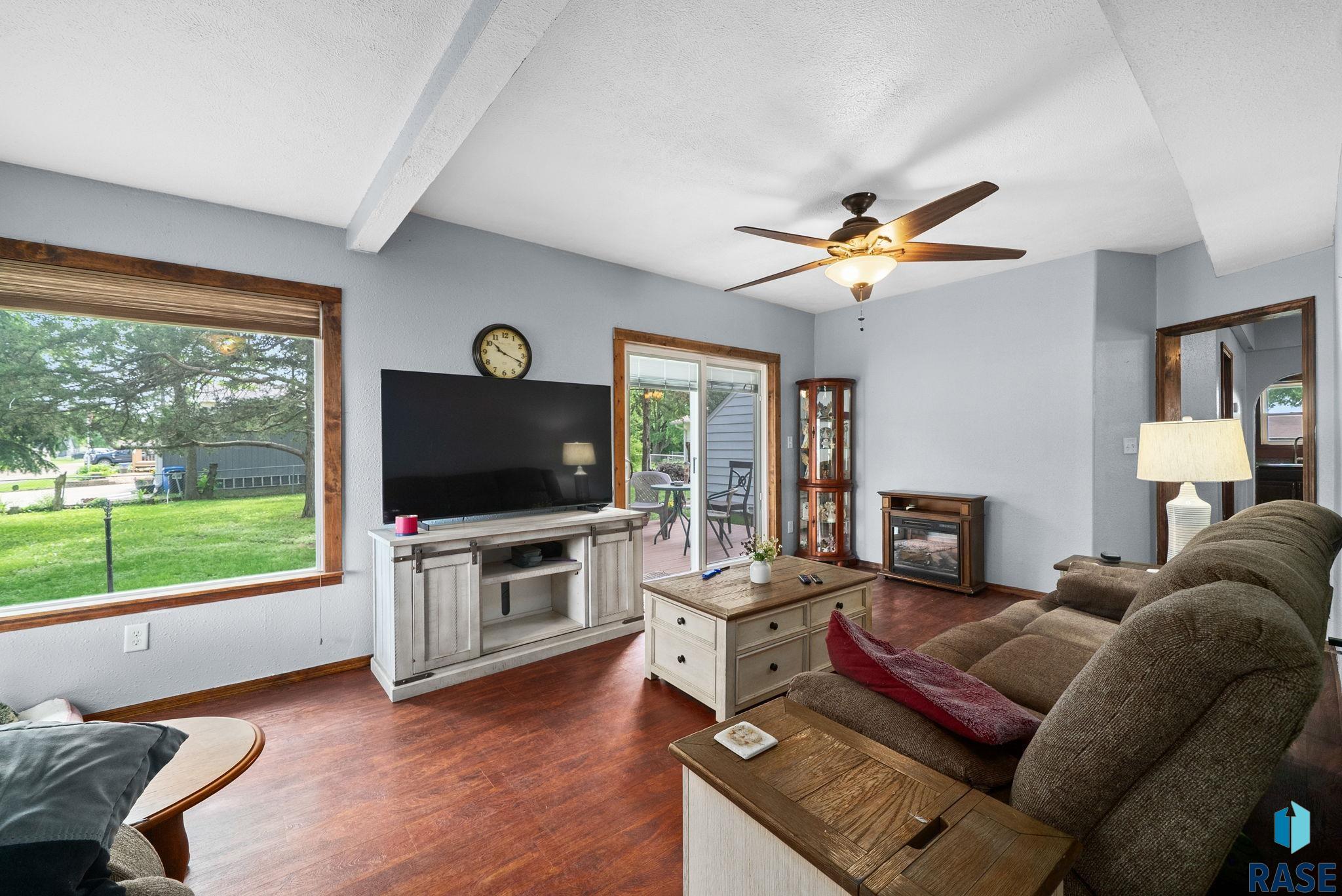 304 N Western Ave