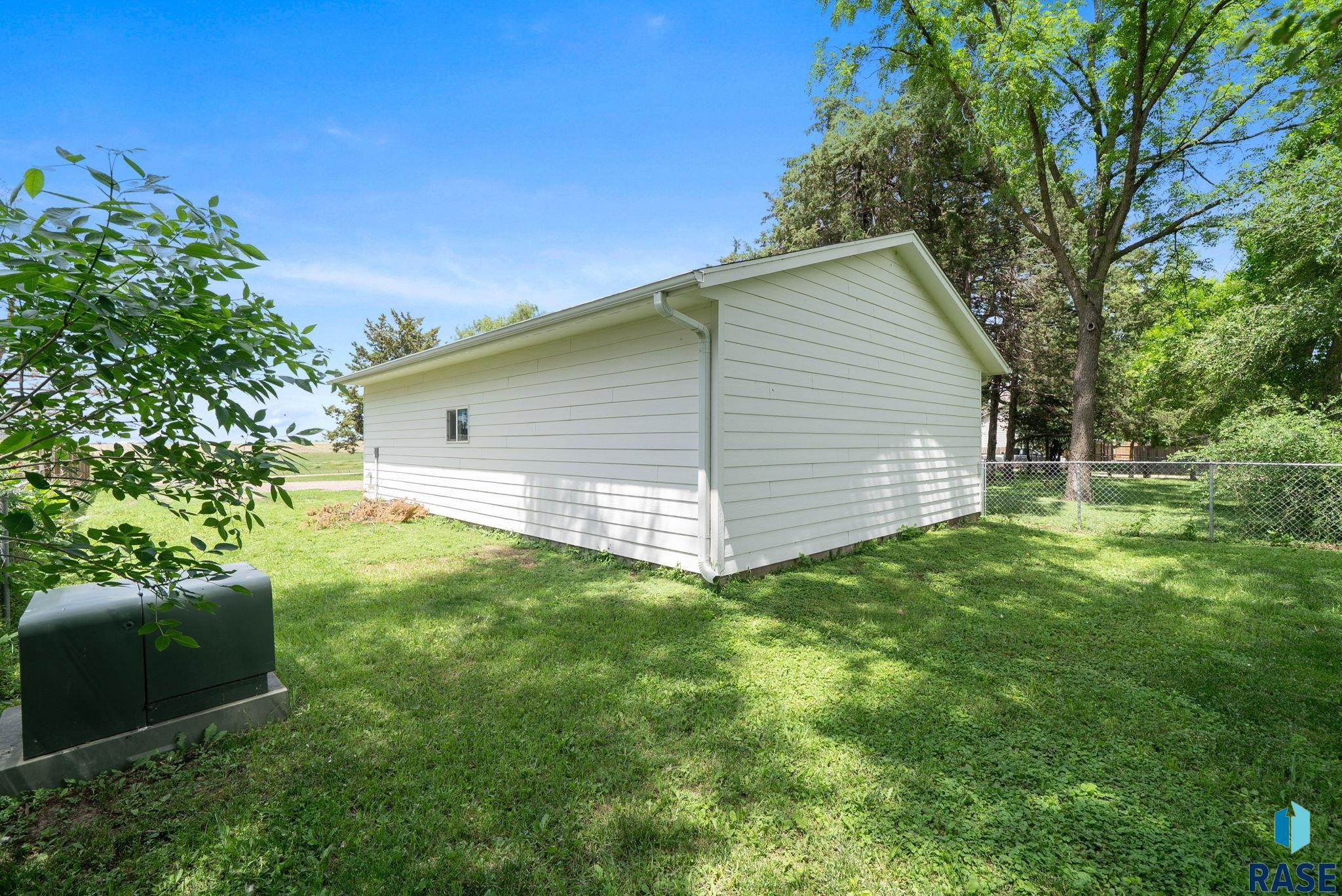 304 N Western Ave