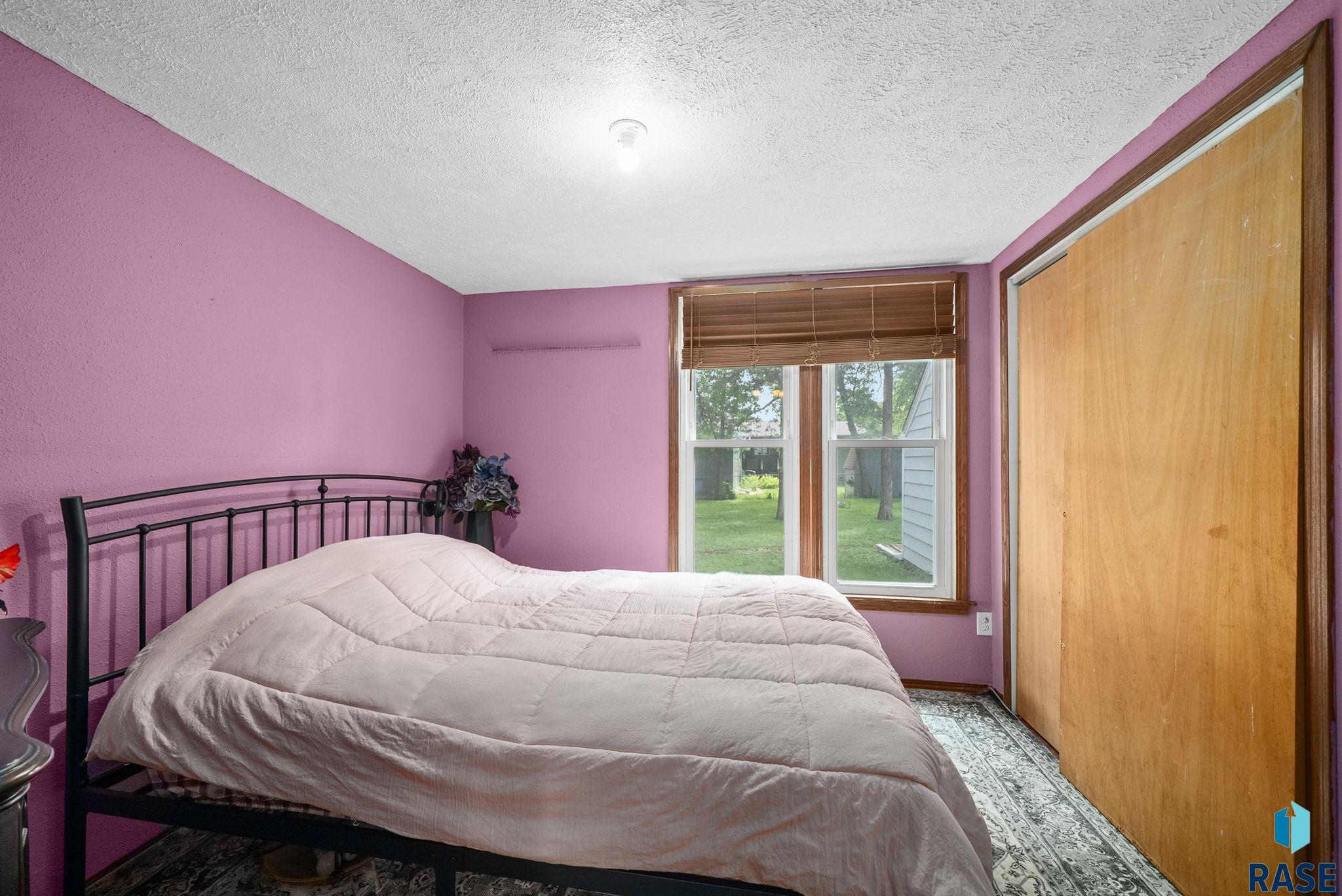 304 N Western Ave