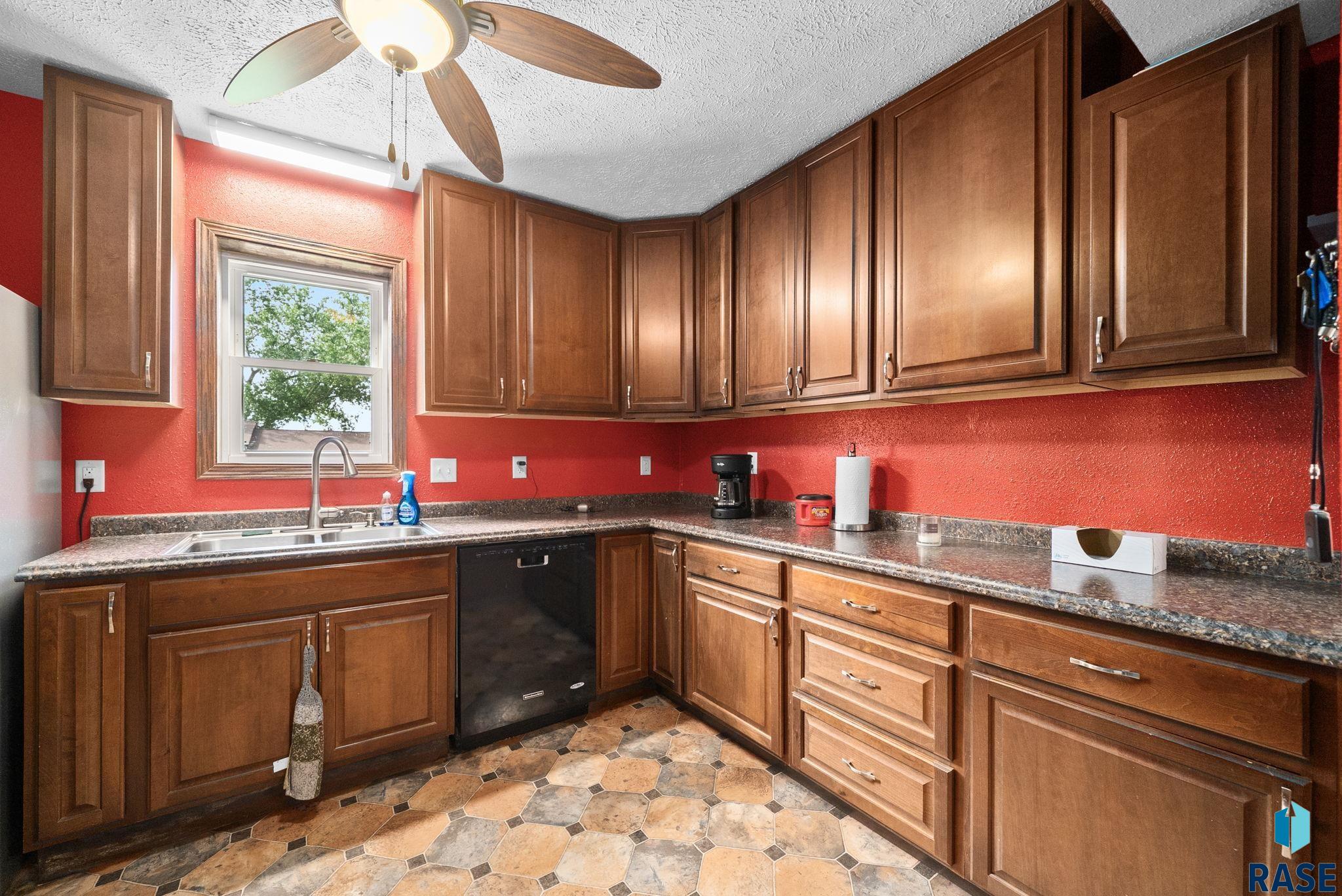 304 N Western Ave