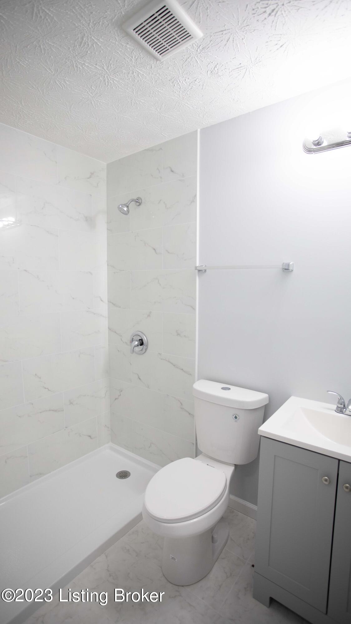 5203 Benson Ct