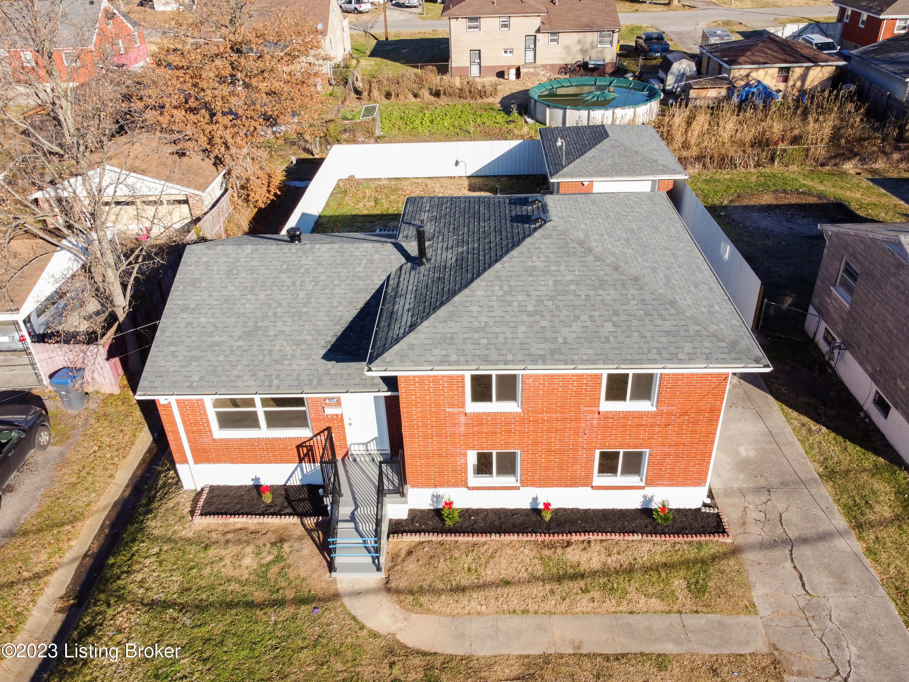 4015 Naomi Dr