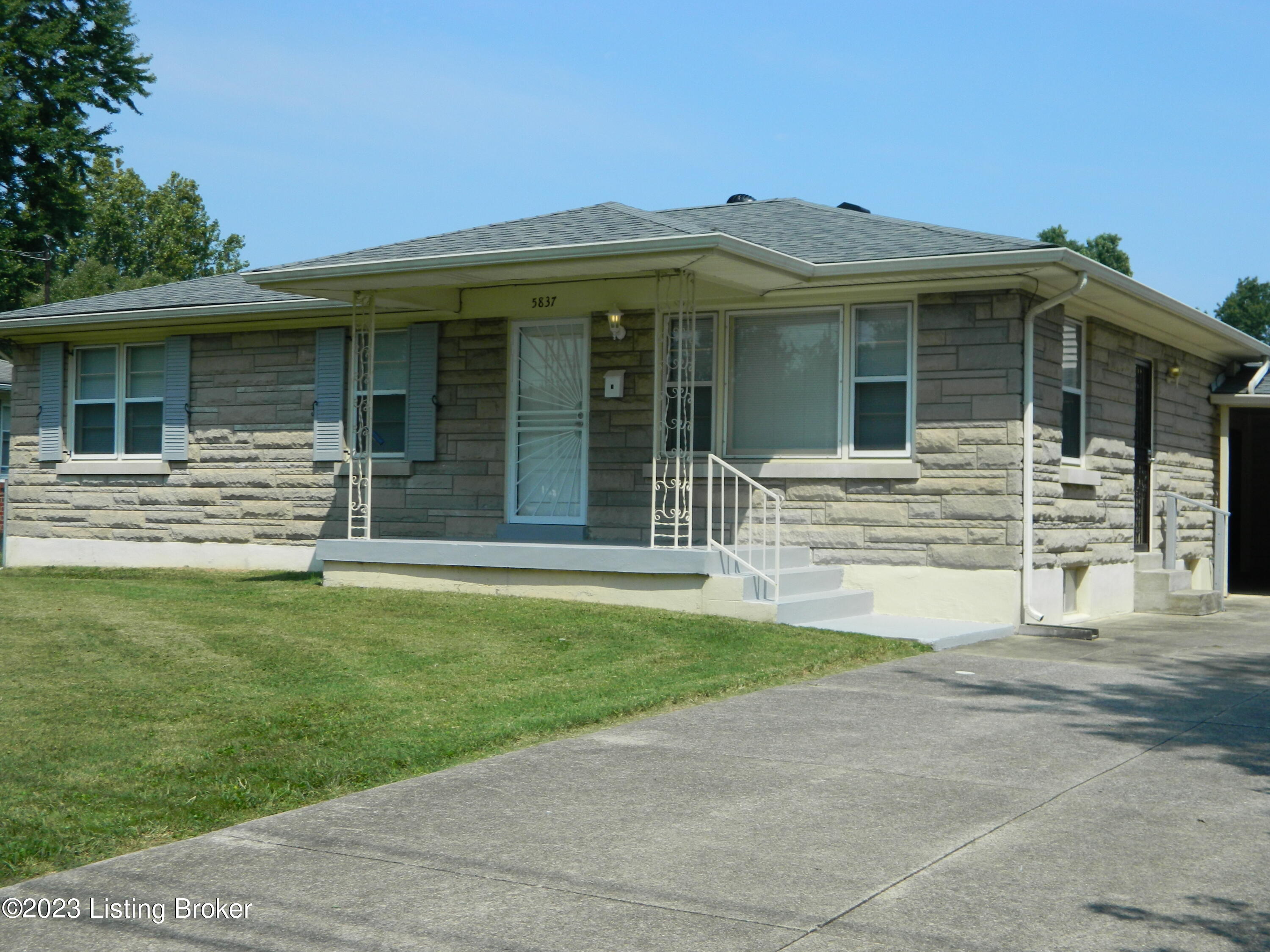 5837 W Pages Ln
