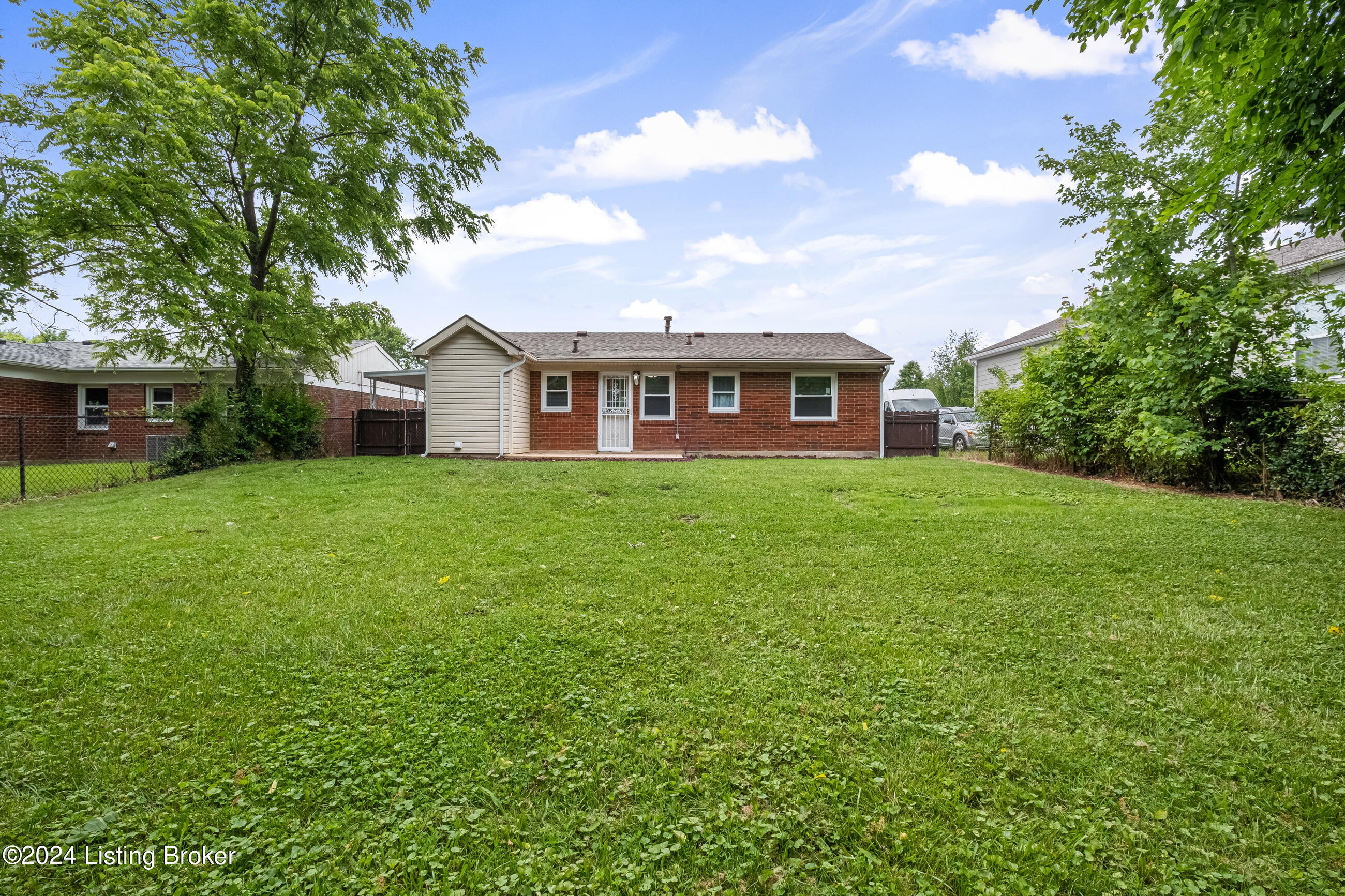 5206 Garden Green Way