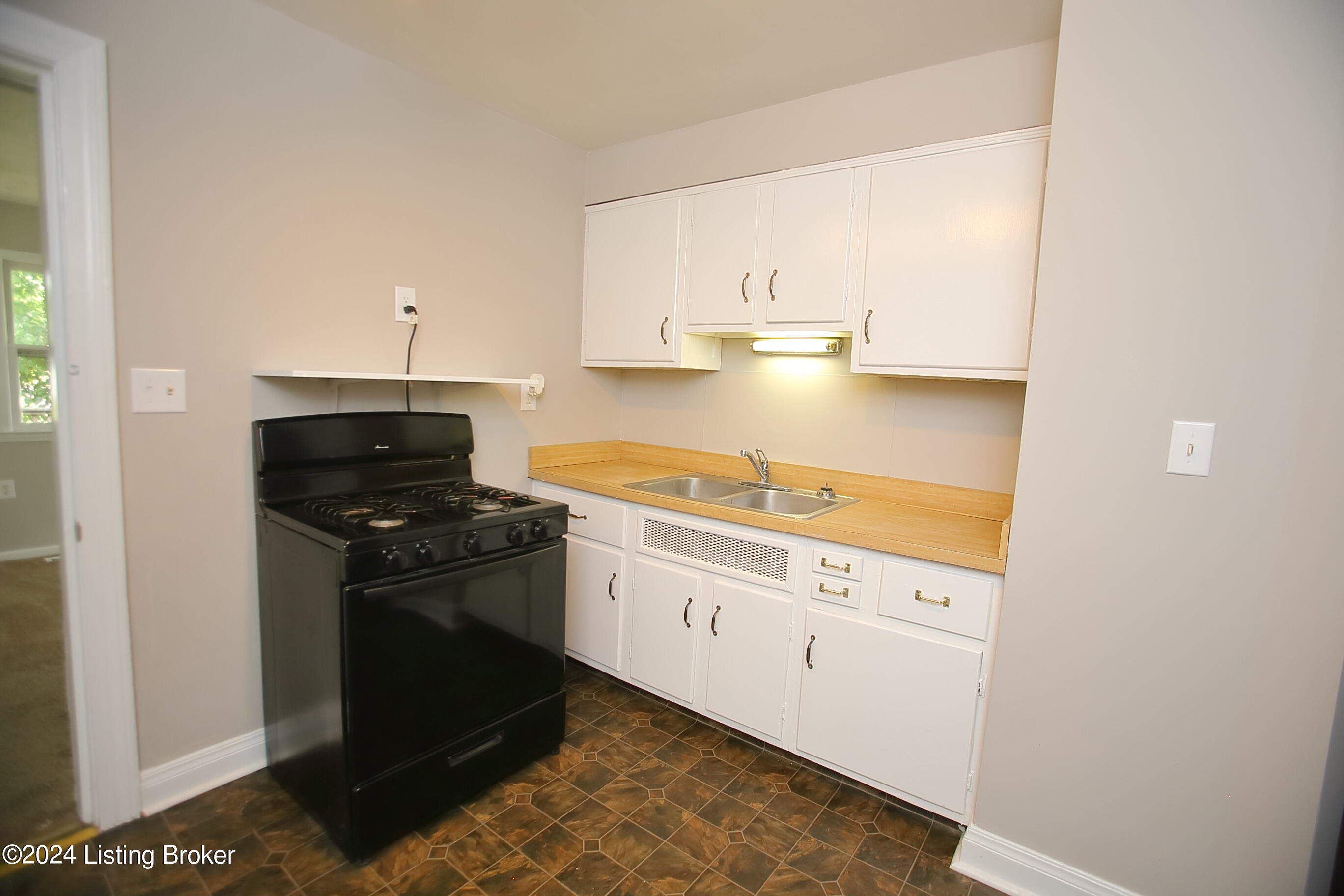 815 Camden Ave