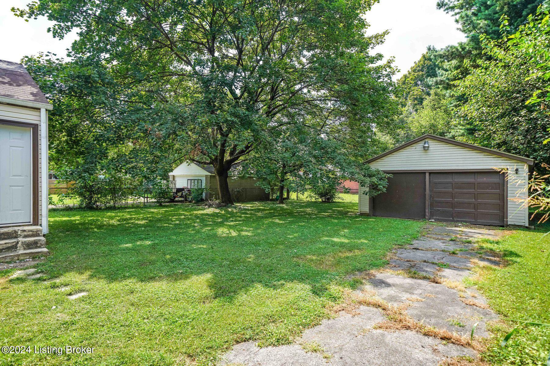 1704 Nelson Ave