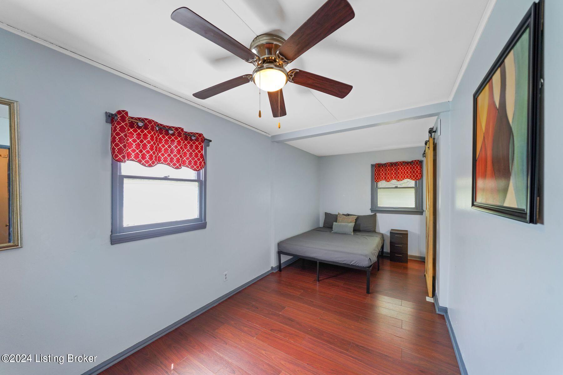1704 Nelson Ave