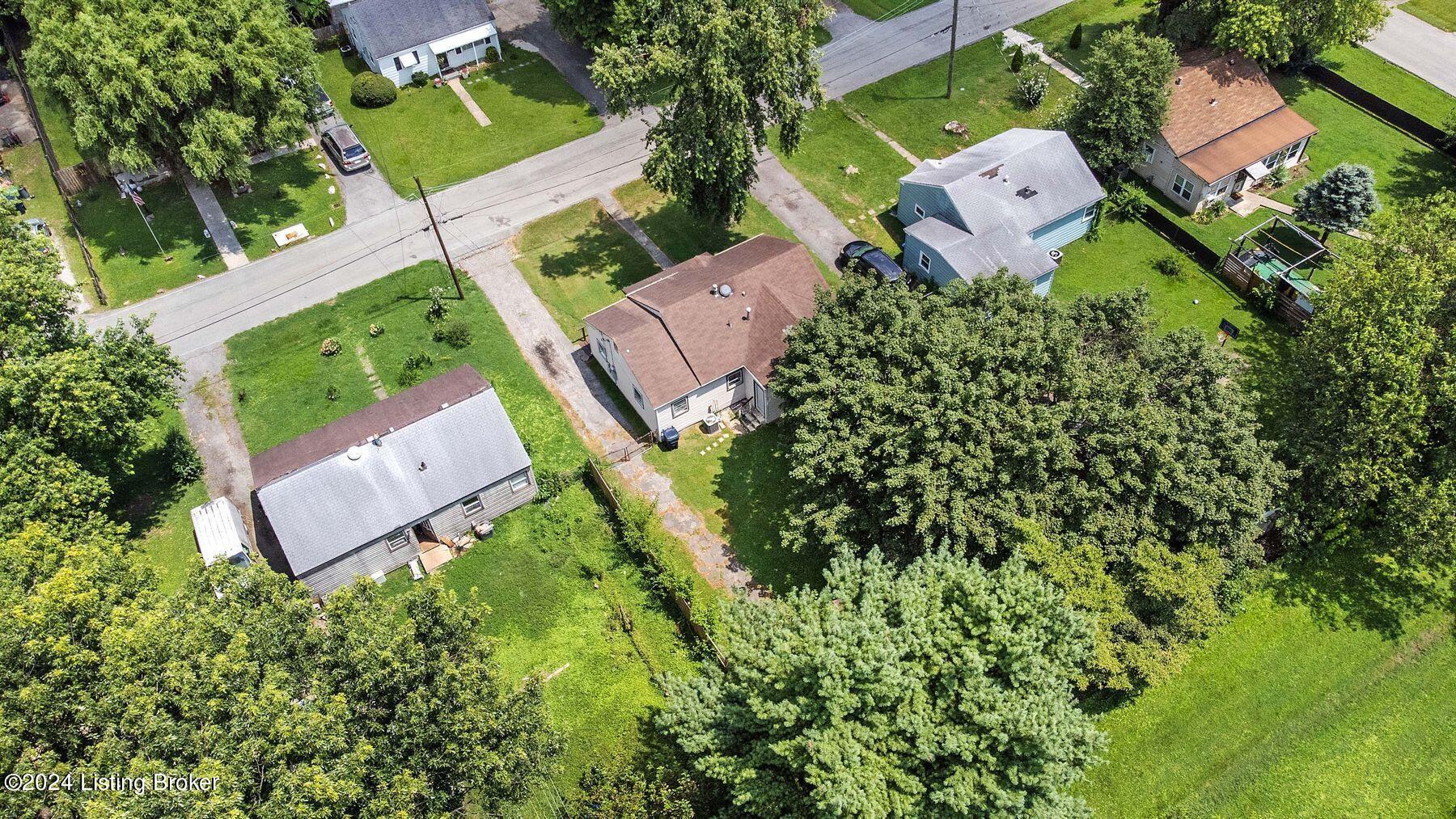 1704 Nelson Ave