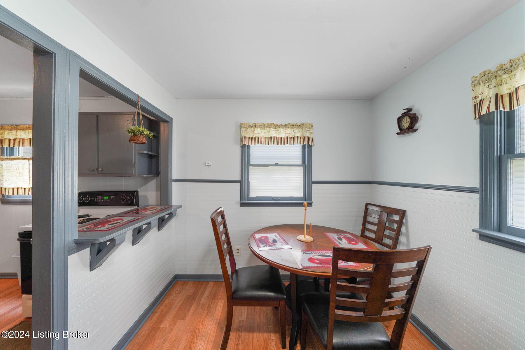 1704 Nelson Ave