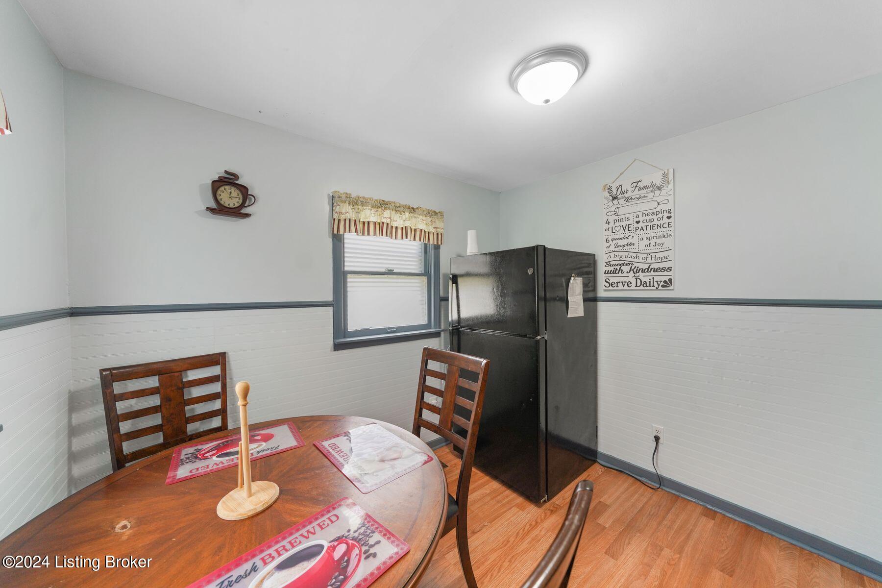 1704 Nelson Ave