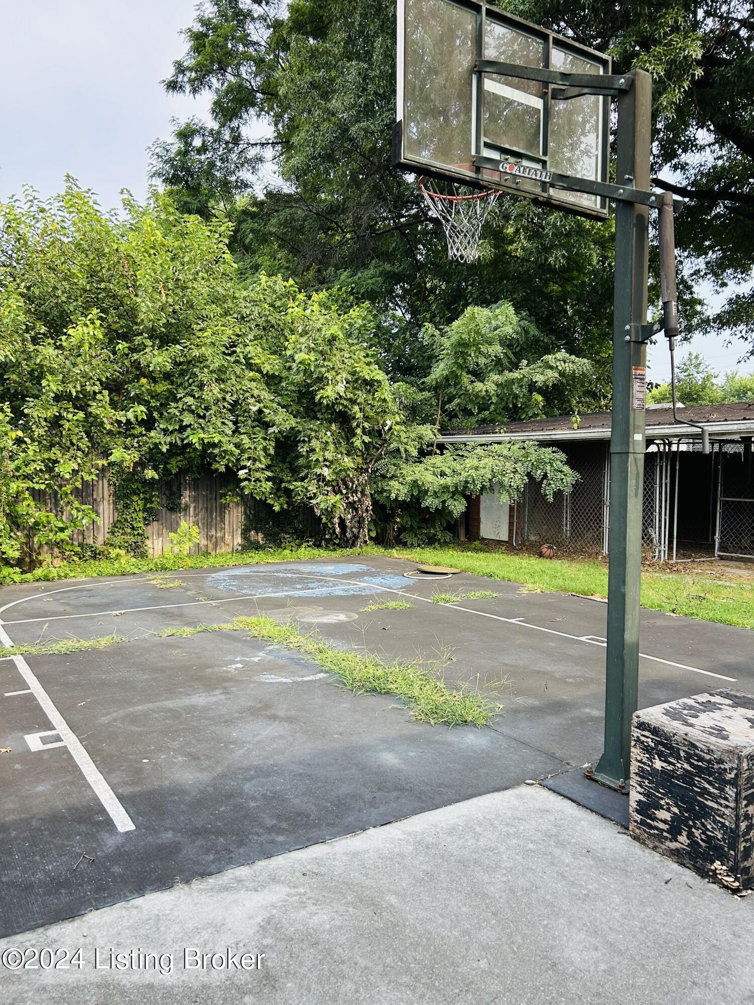 1717 Youngland Ave