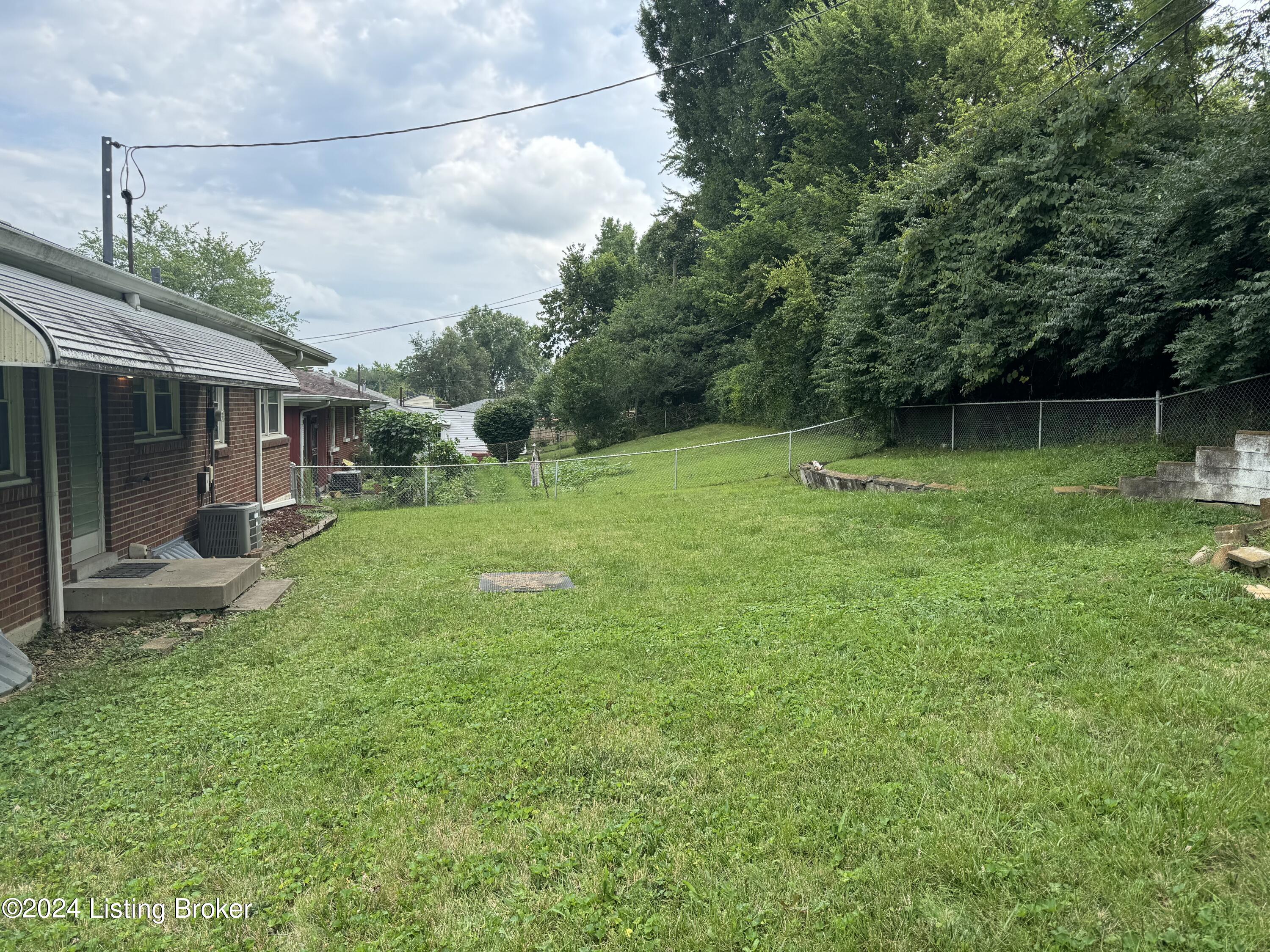 5352 Southdale Rd