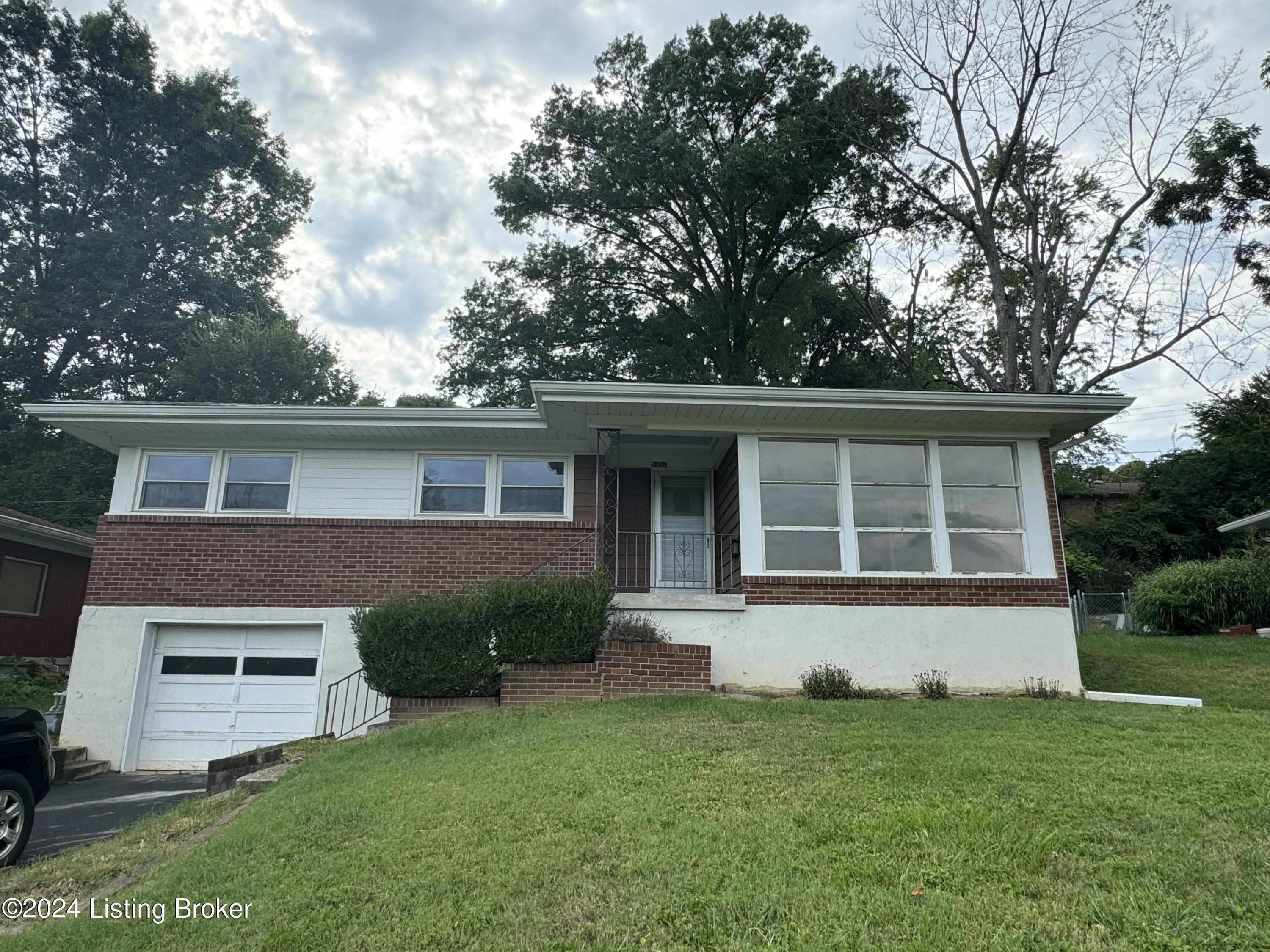 5352 Southdale Rd