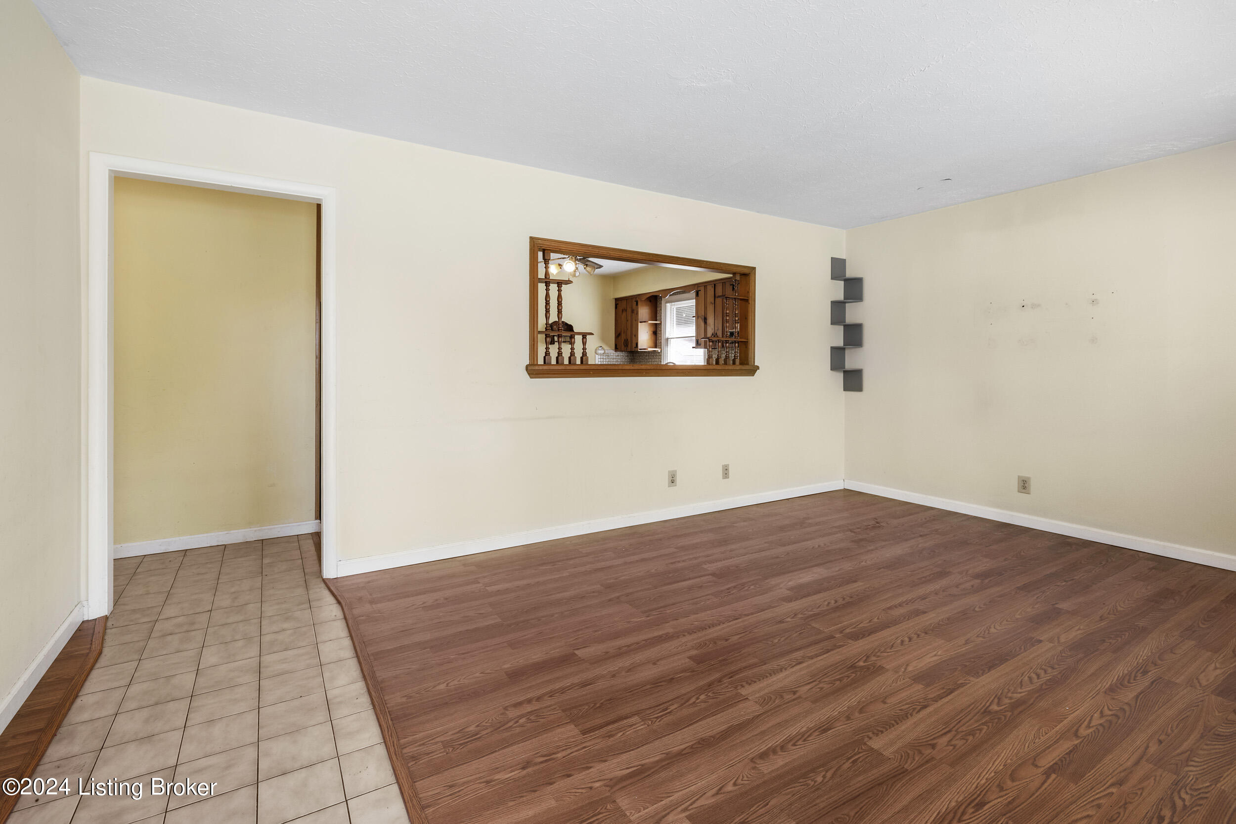 2801 Triplett Ct