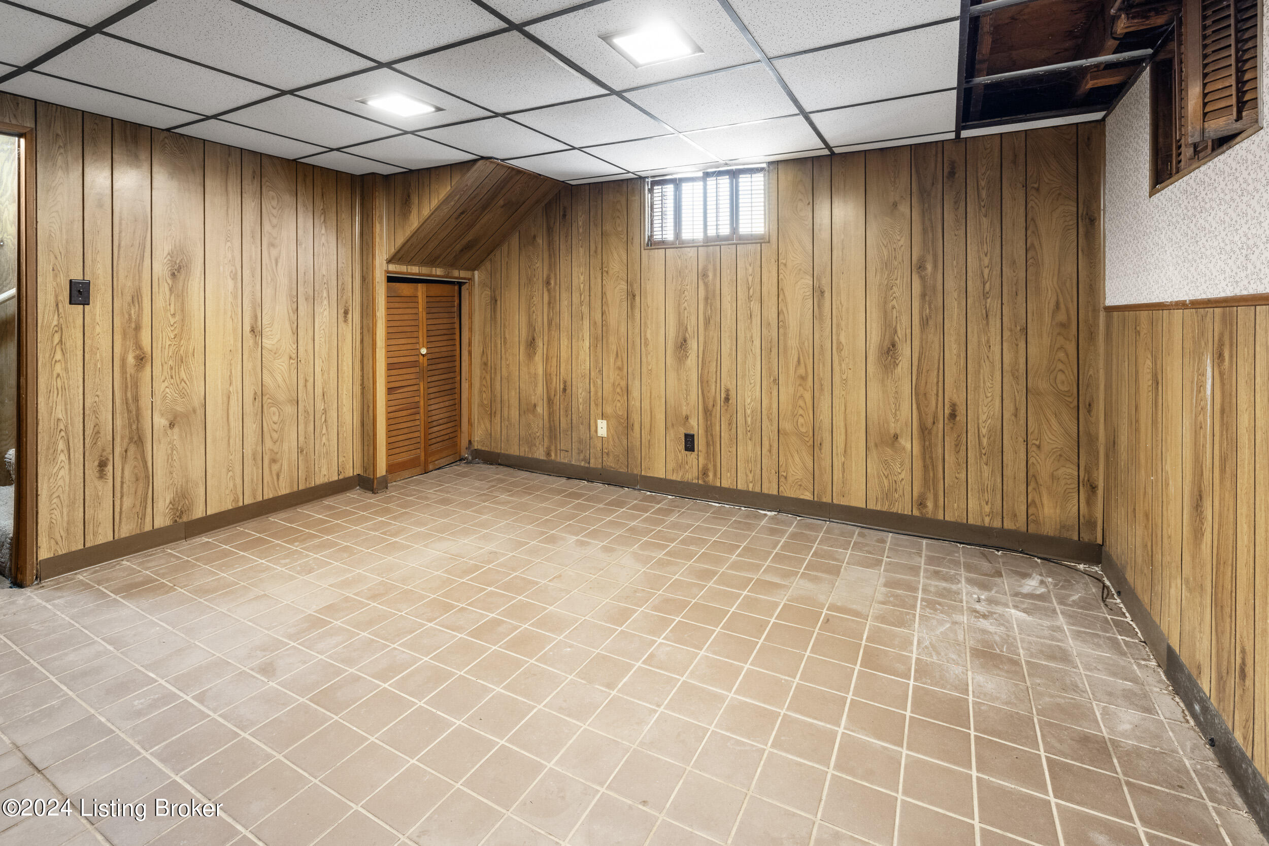 2801 Triplett Ct