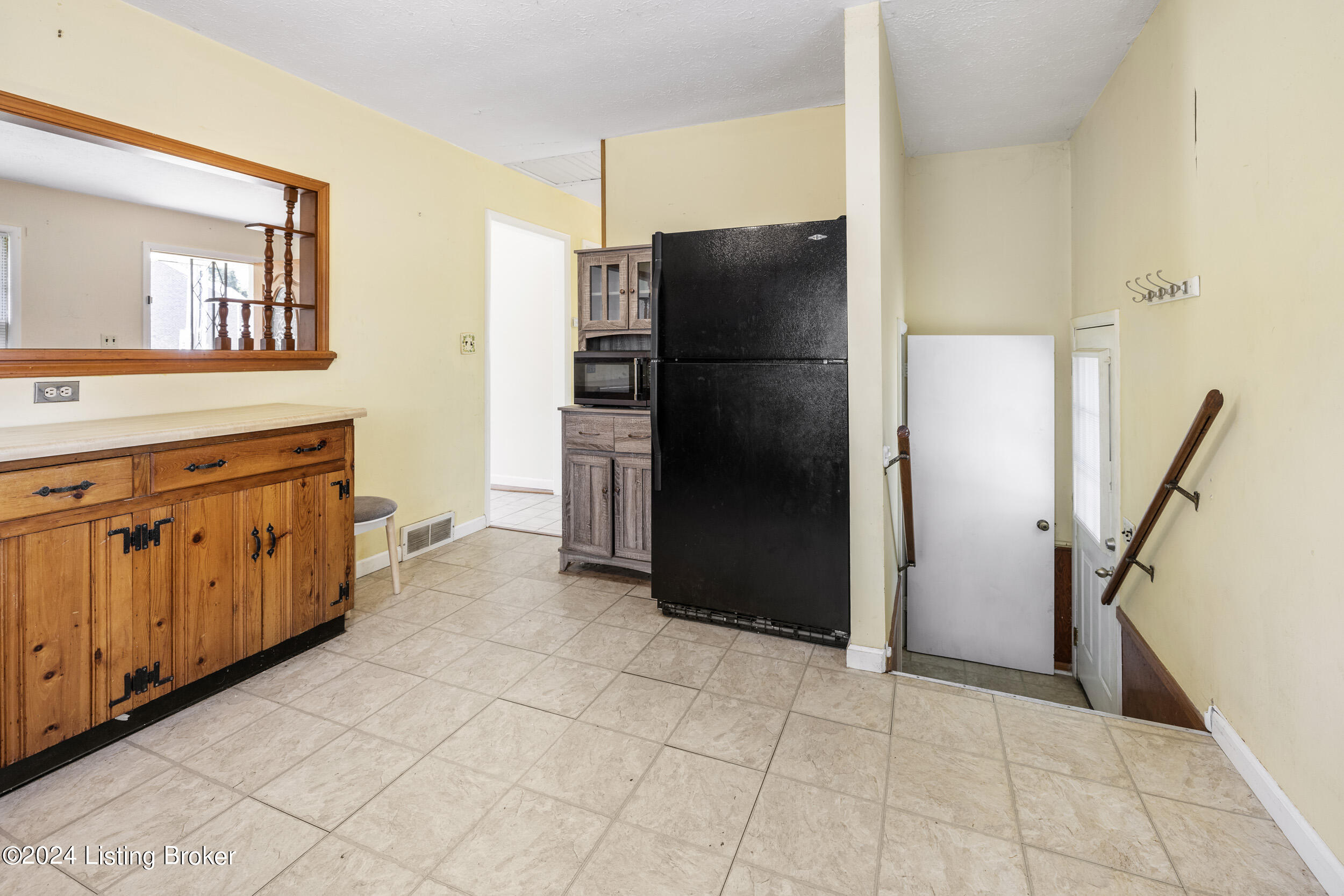 2801 Triplett Ct
