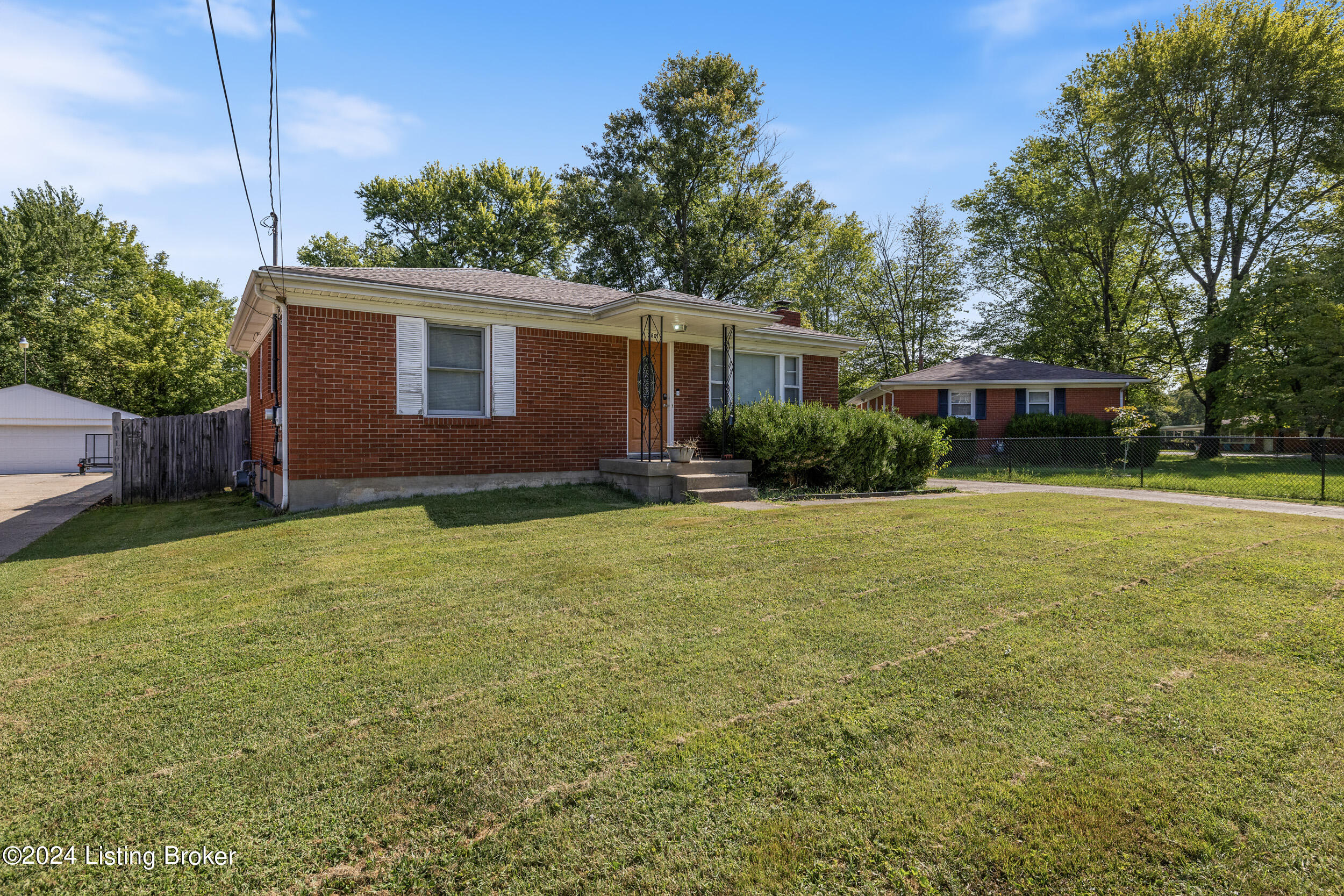 2801 Triplett Ct