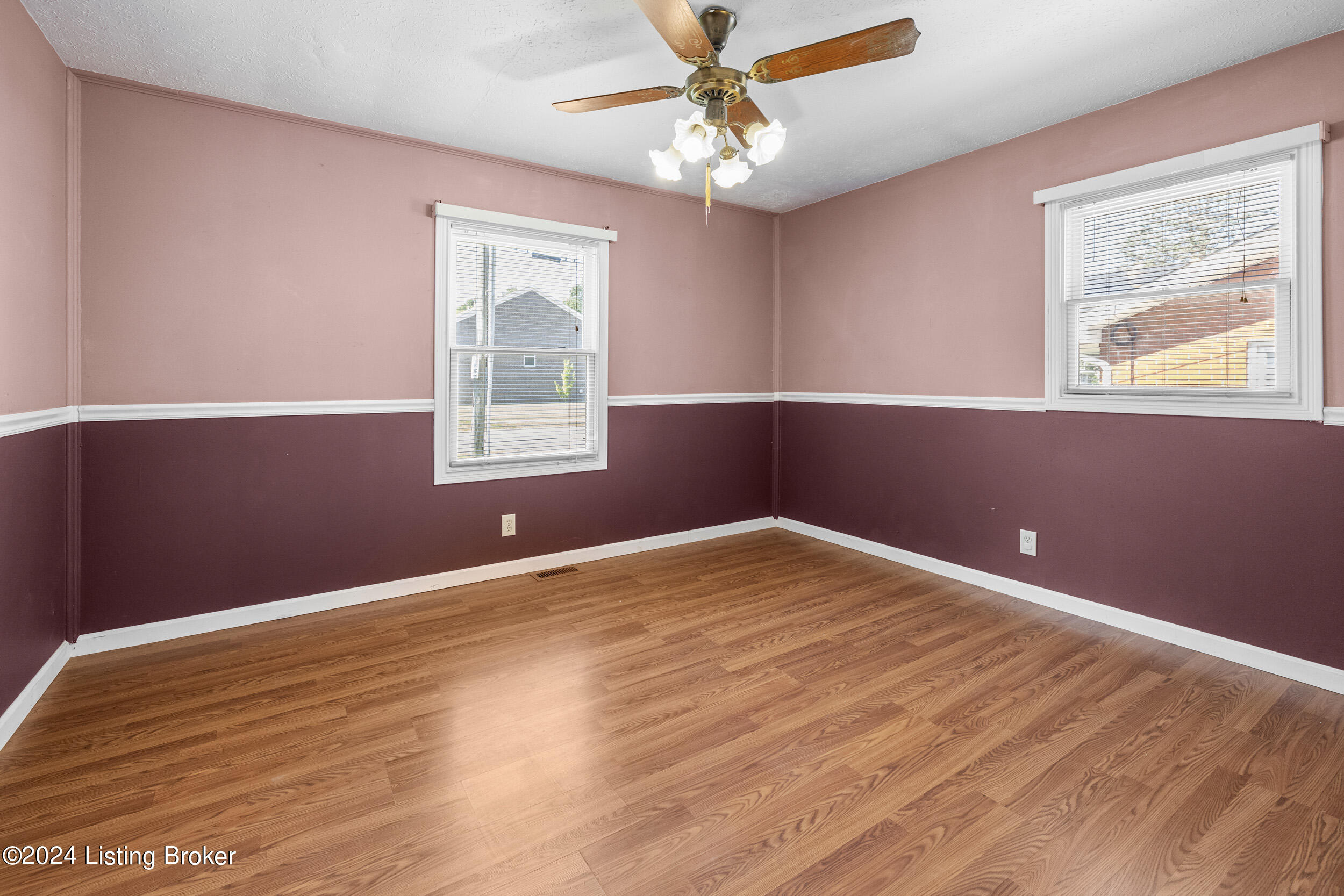 2801 Triplett Ct