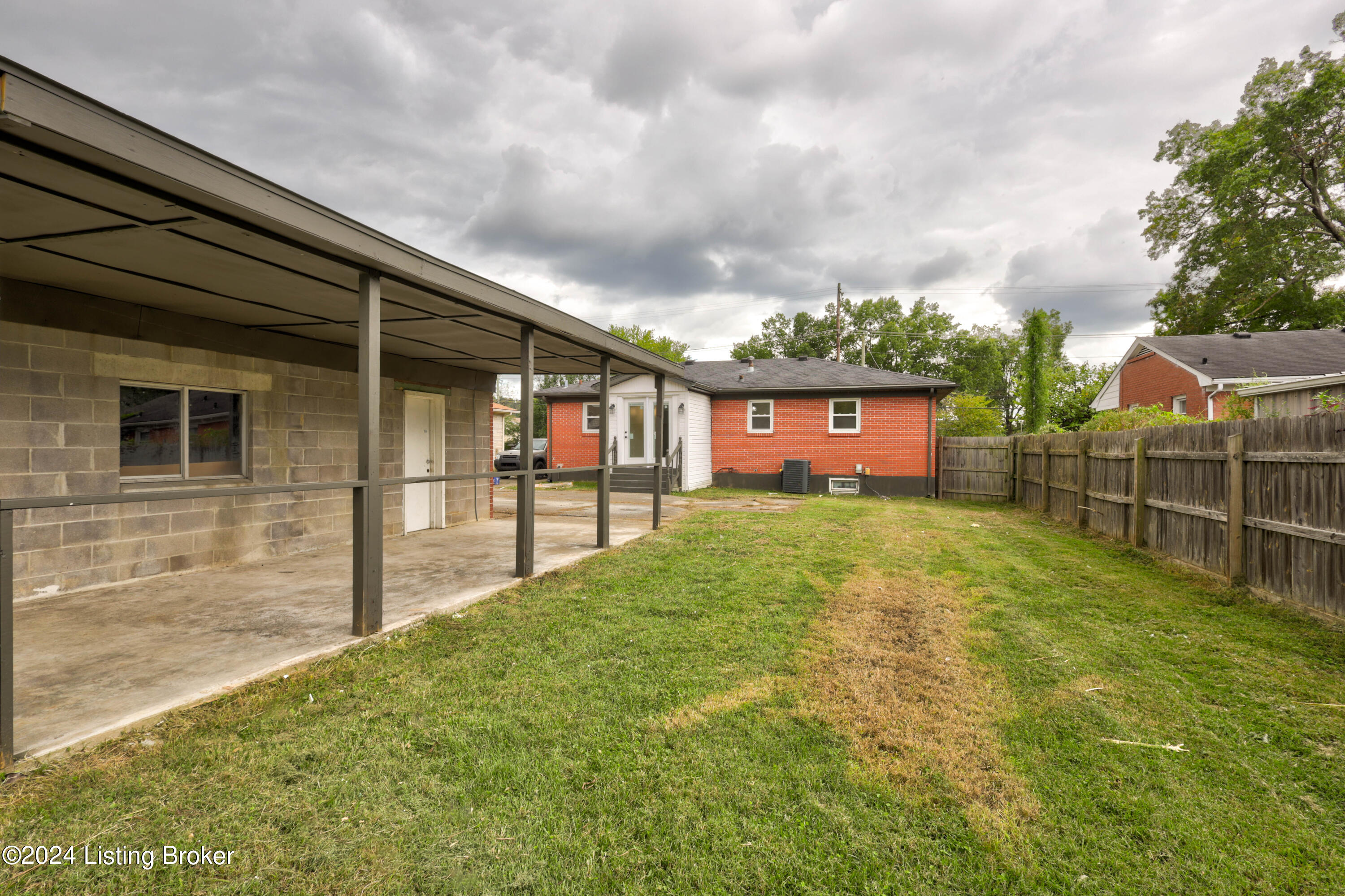 4711 Greenwood Rd