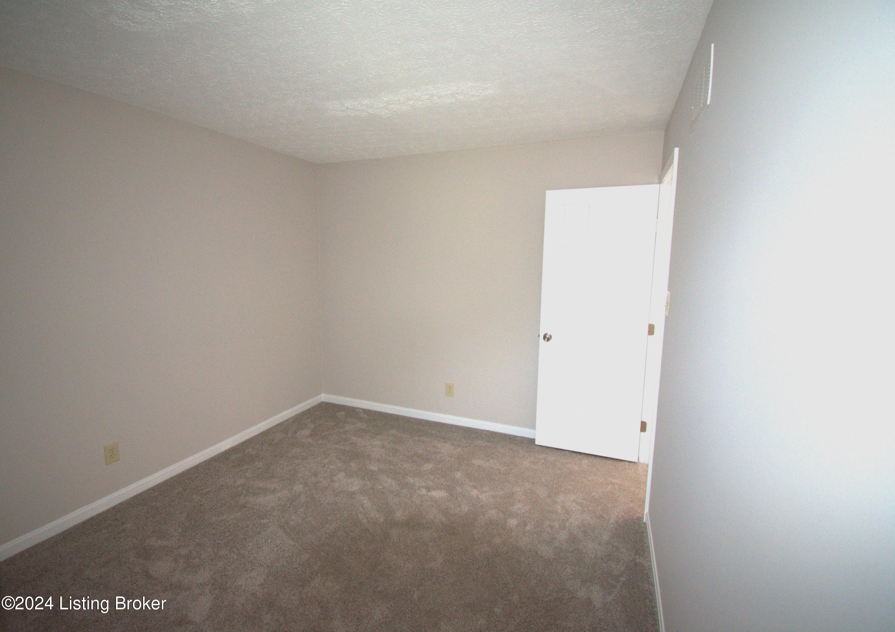 4733 Ferrer Way