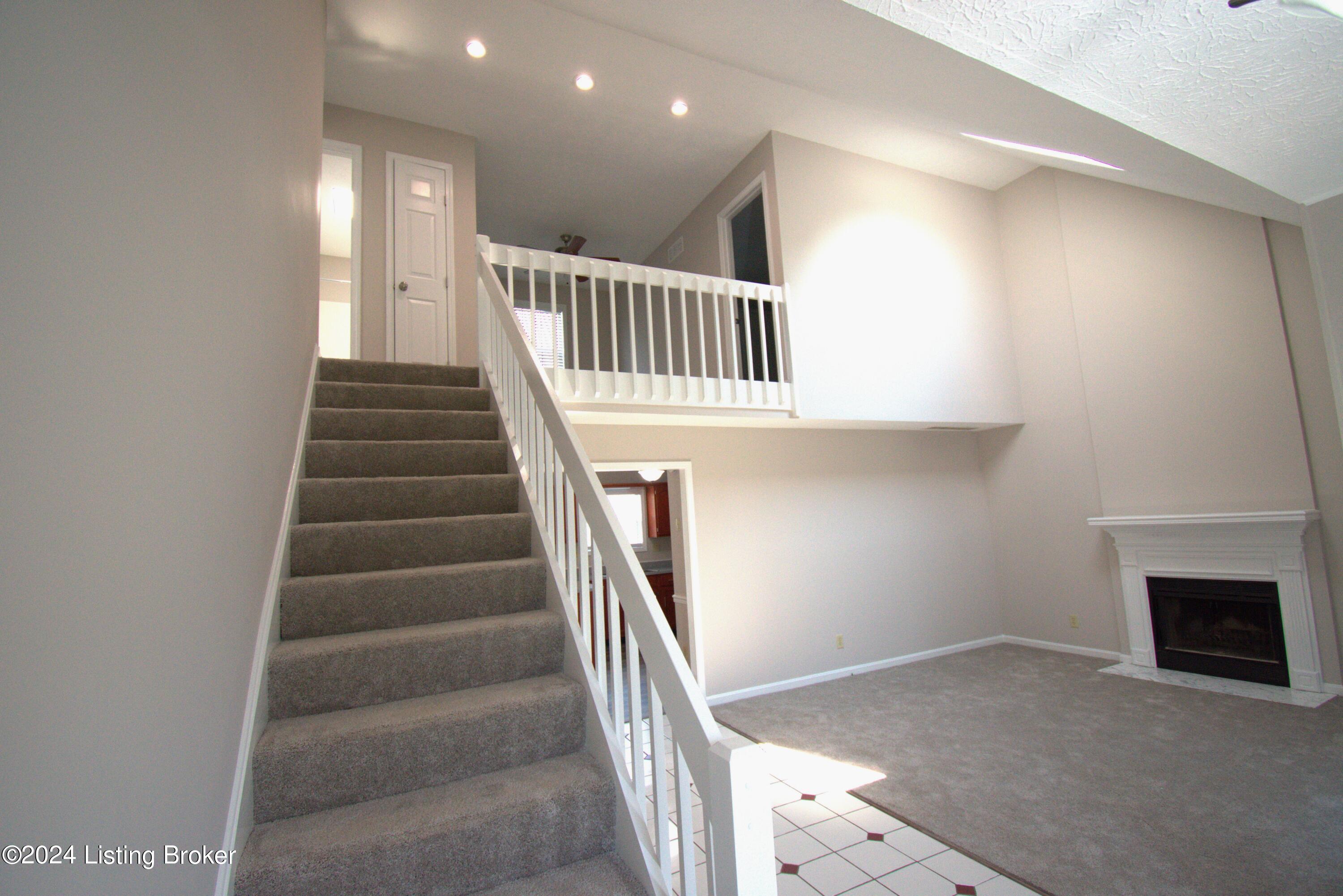4733 Ferrer Way