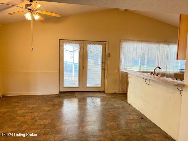 818 Fairdale Rd