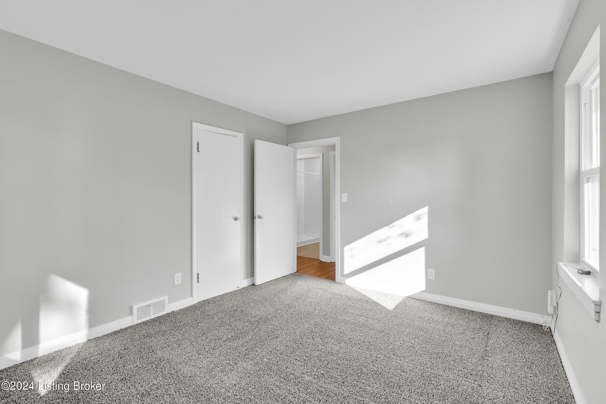 3105 Ralph Ave