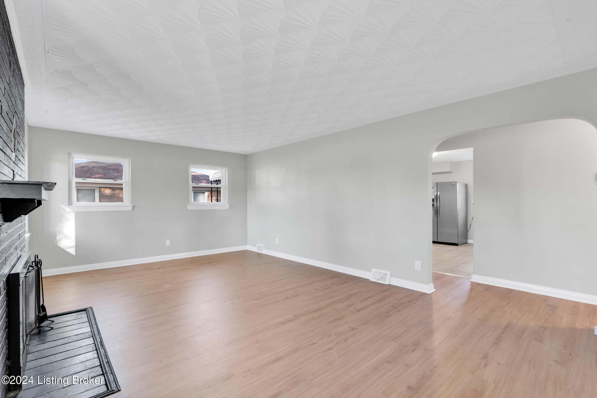 3105 Ralph Ave