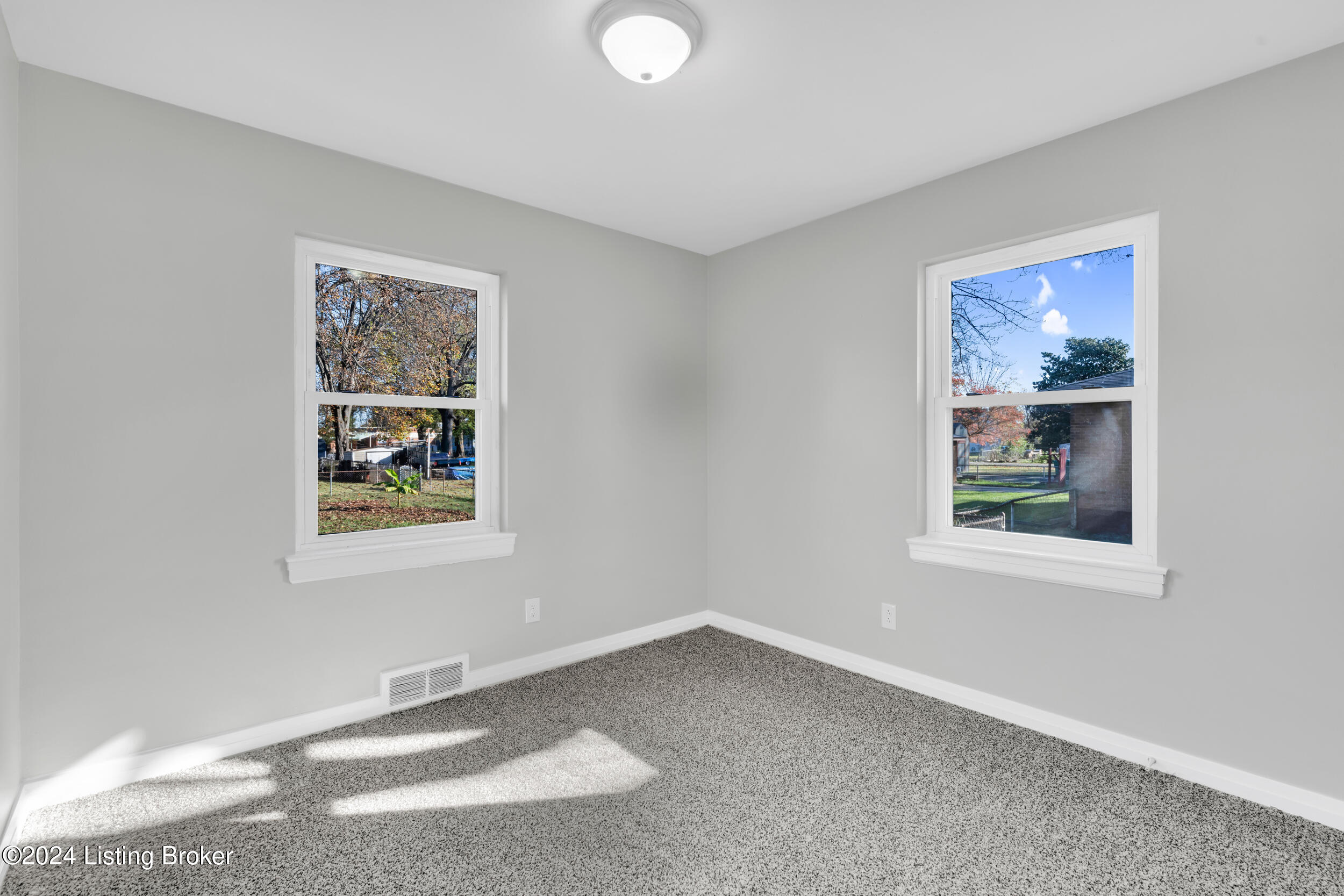 3105 Ralph Ave