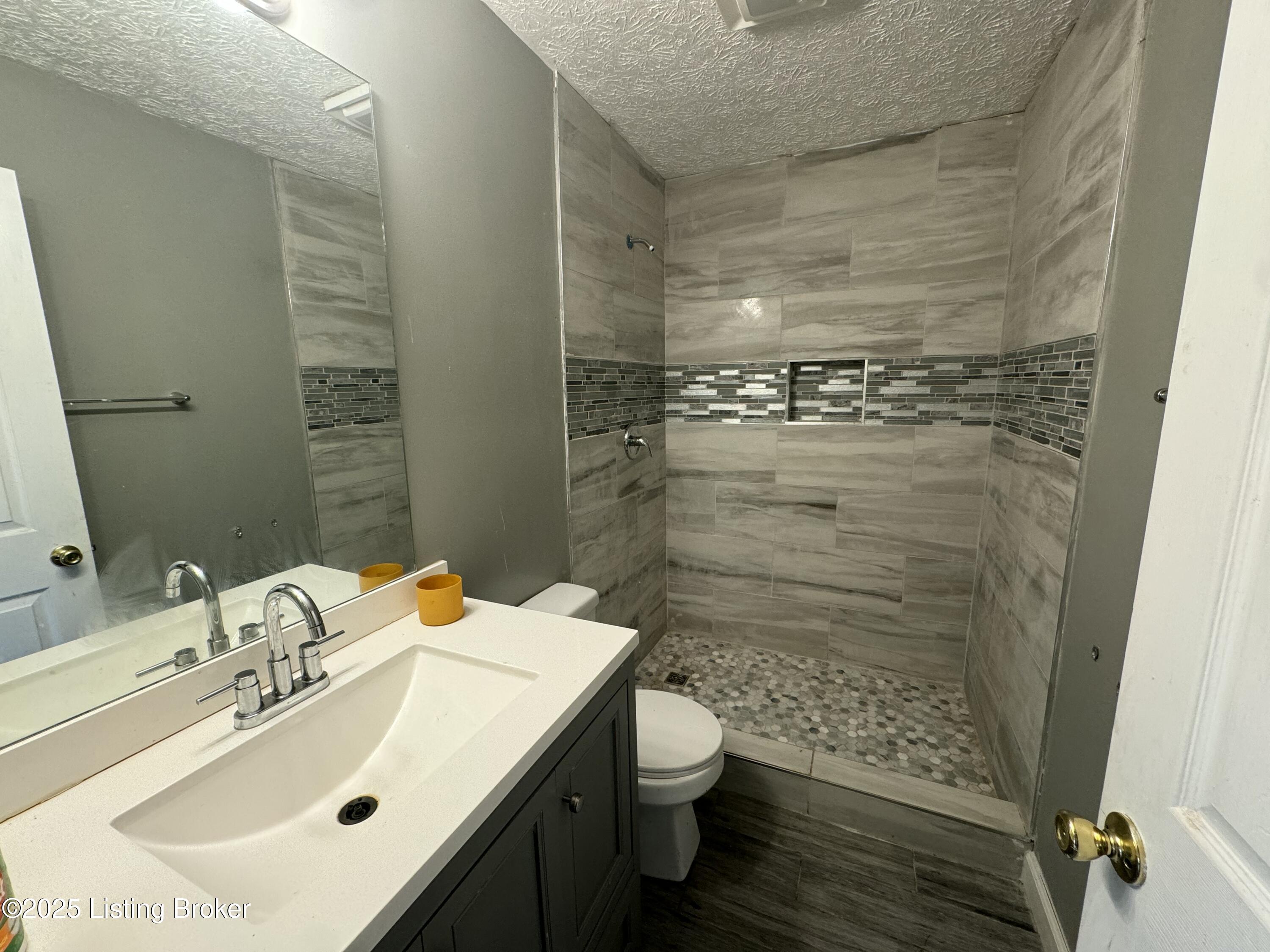 13007 Bessels Blvd