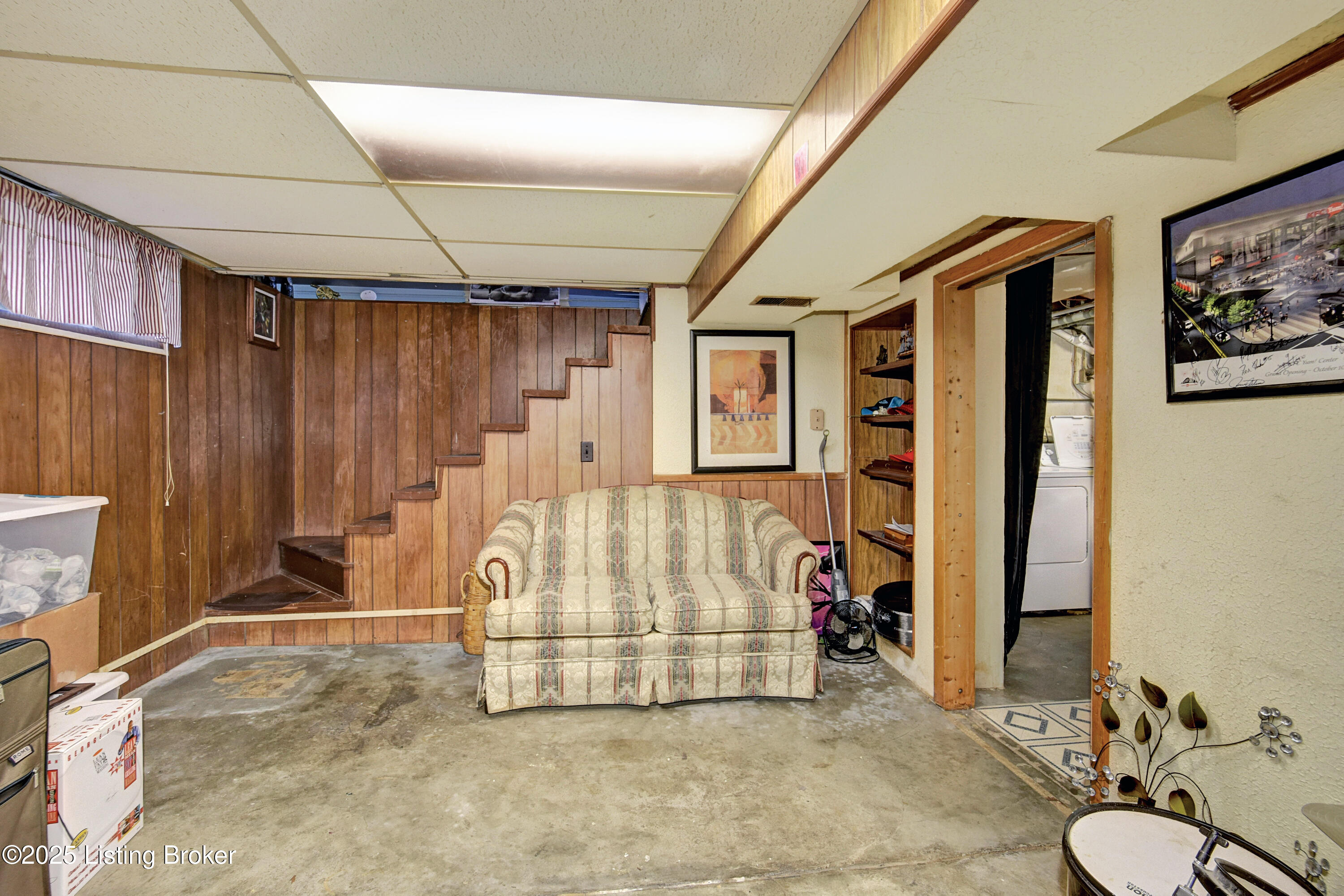 107 Cambridge Dr