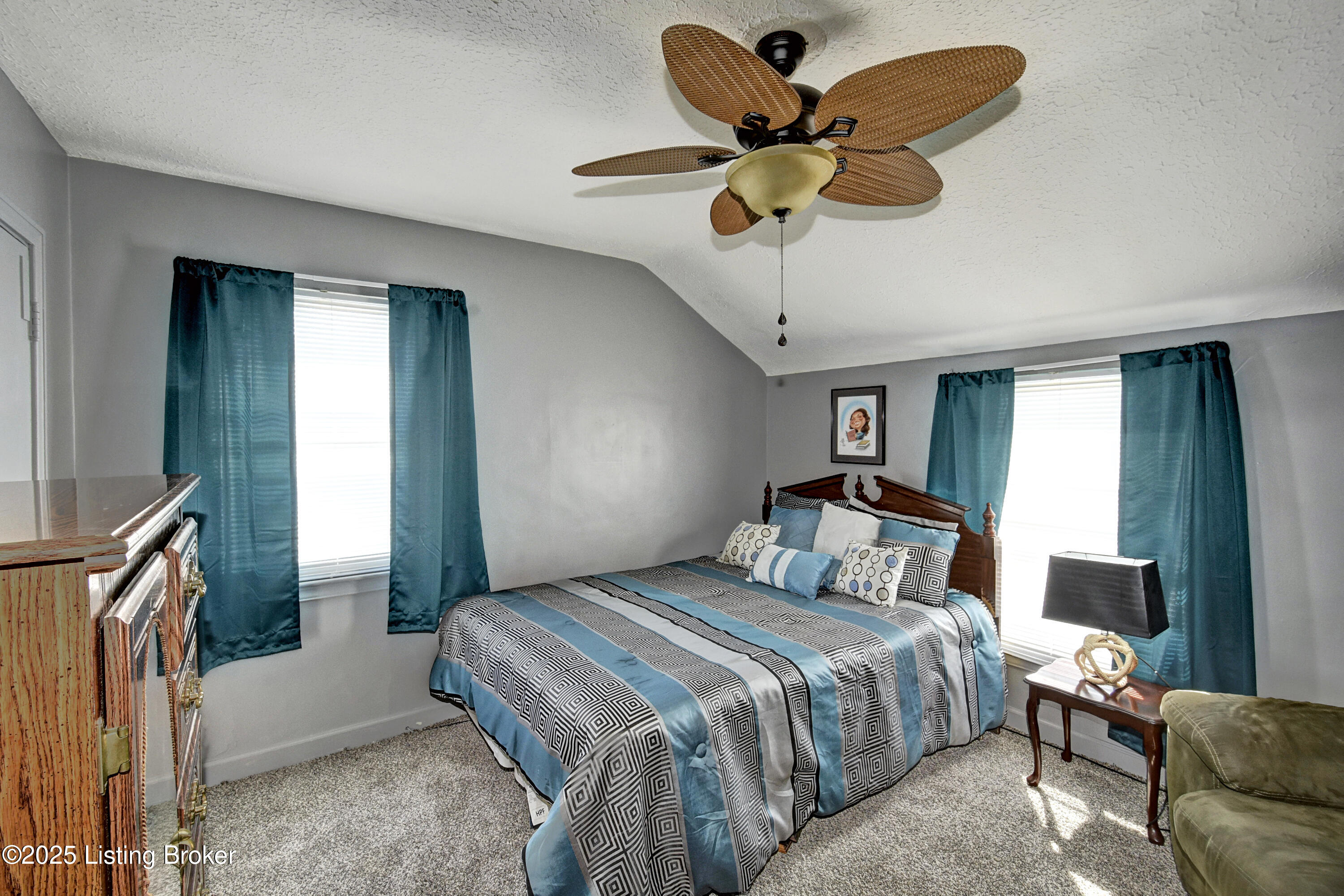 107 Cambridge Dr