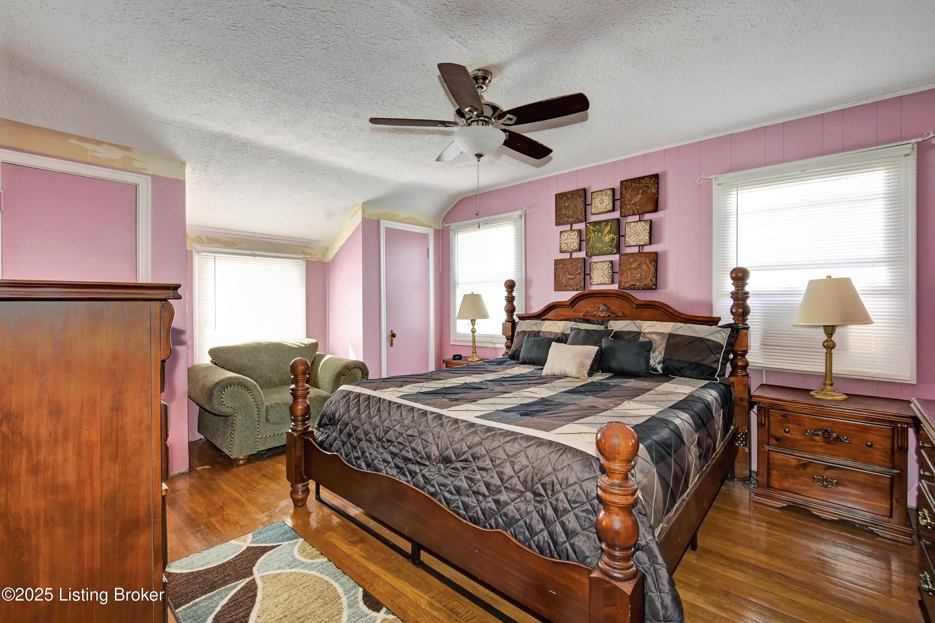 107 Cambridge Dr