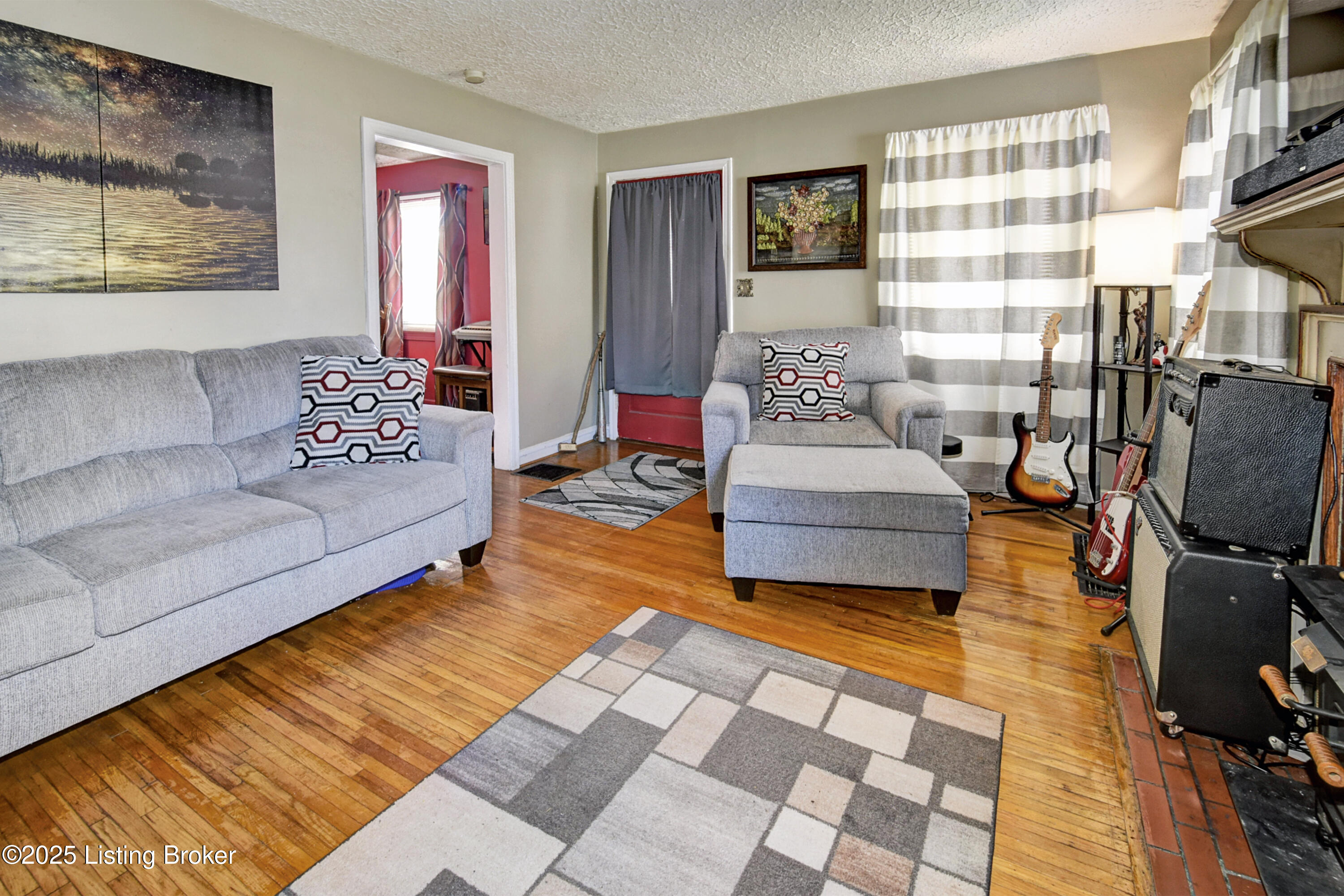 107 Cambridge Dr