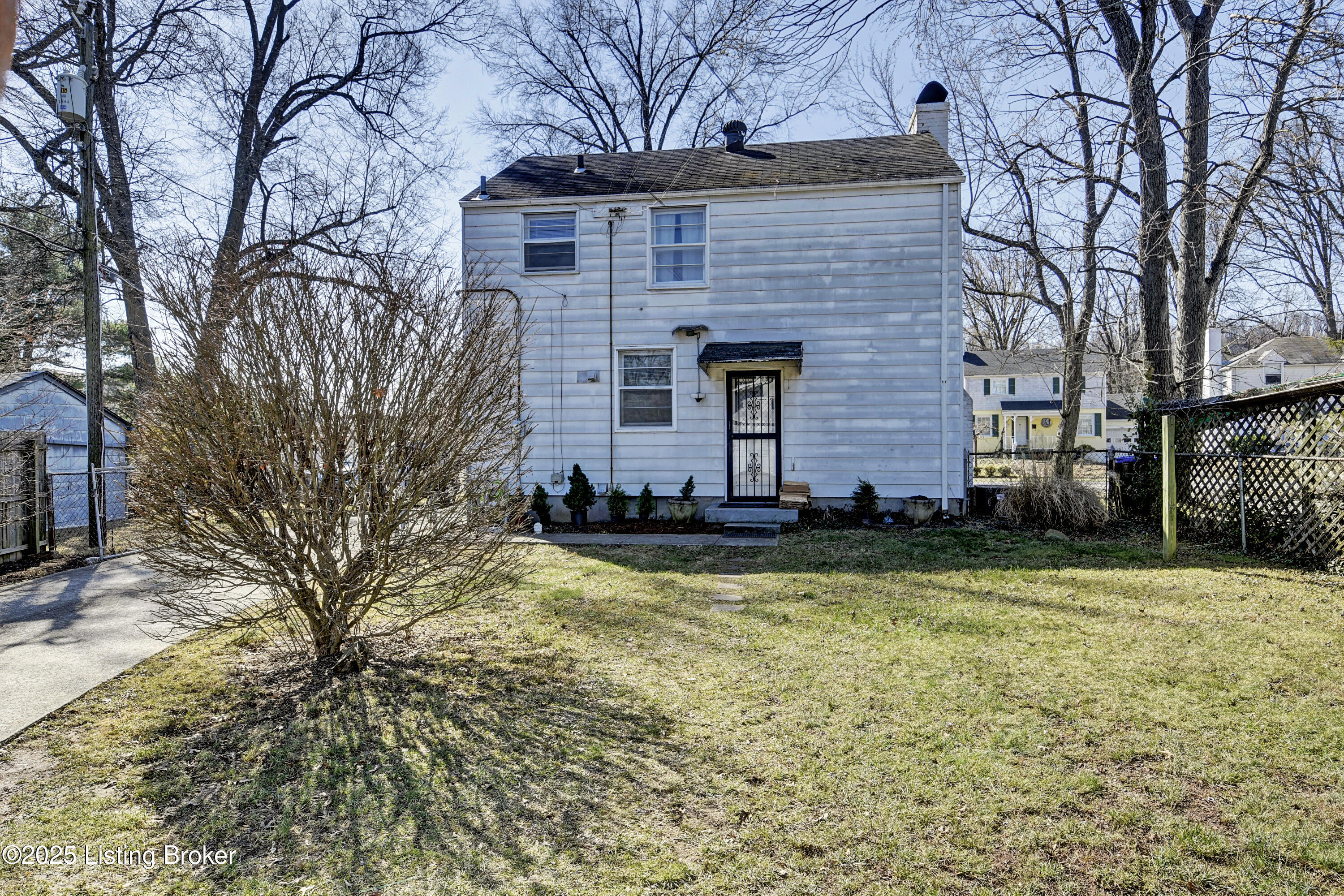 107 Cambridge Dr