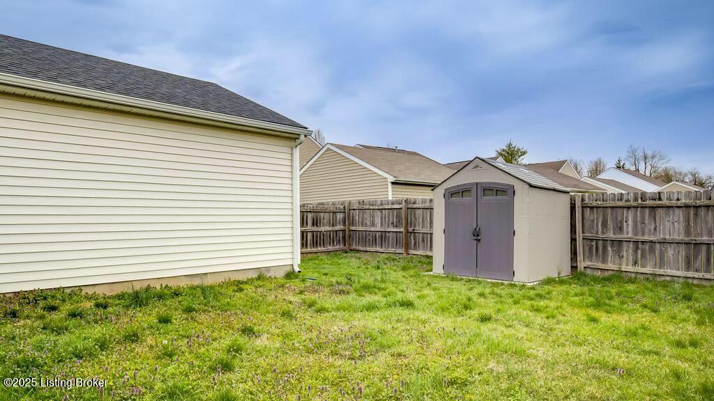 6110 Maravian Dr