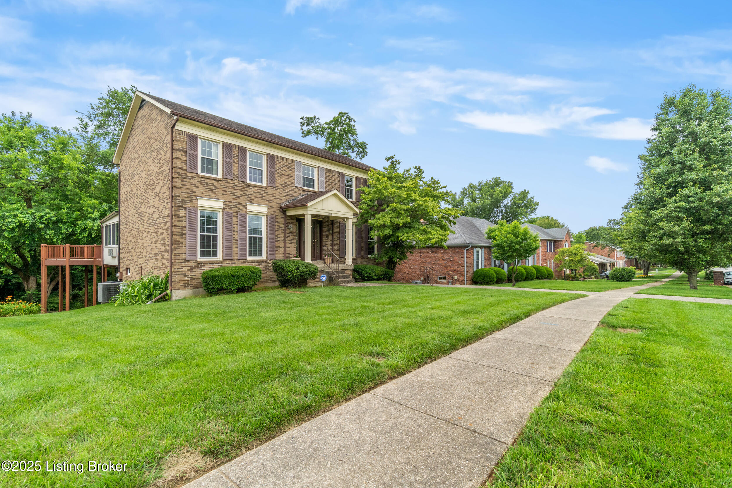 8212 Thornwood Rd