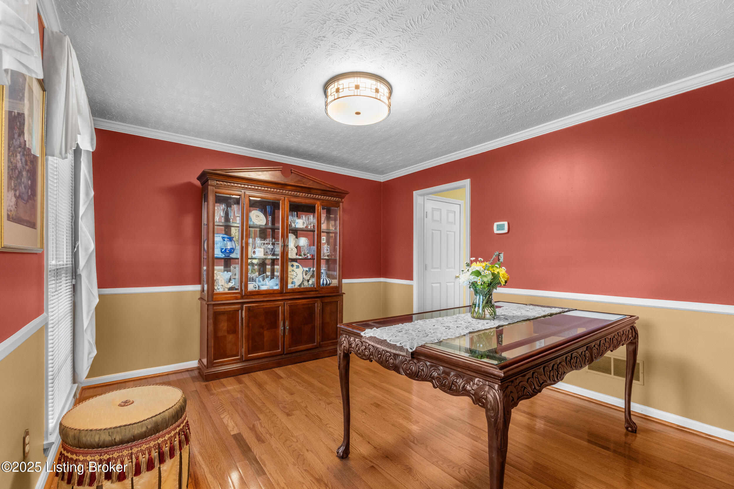 8212 Thornwood Rd