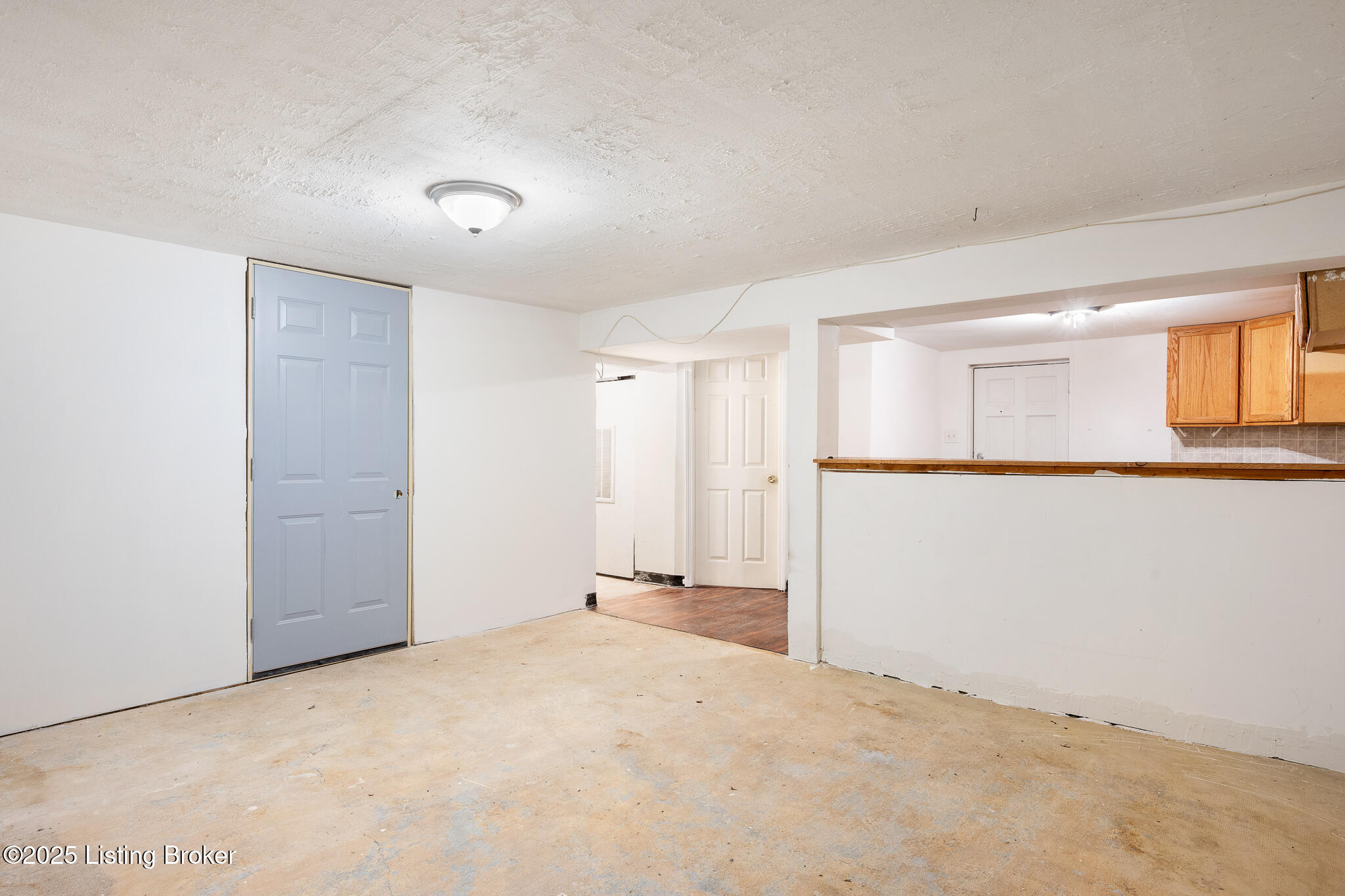 1833 Farnsley Rd