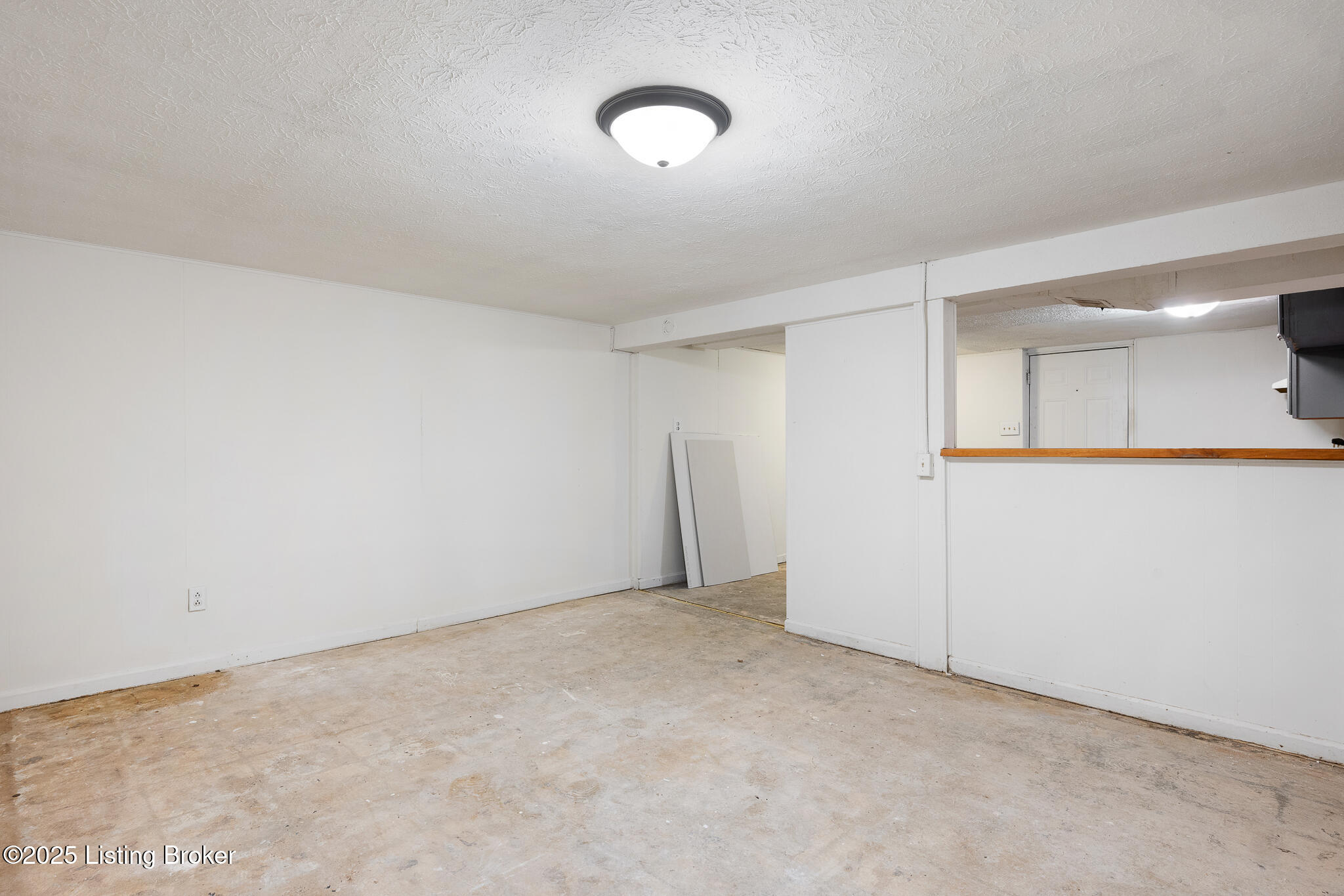 1833 Farnsley Rd