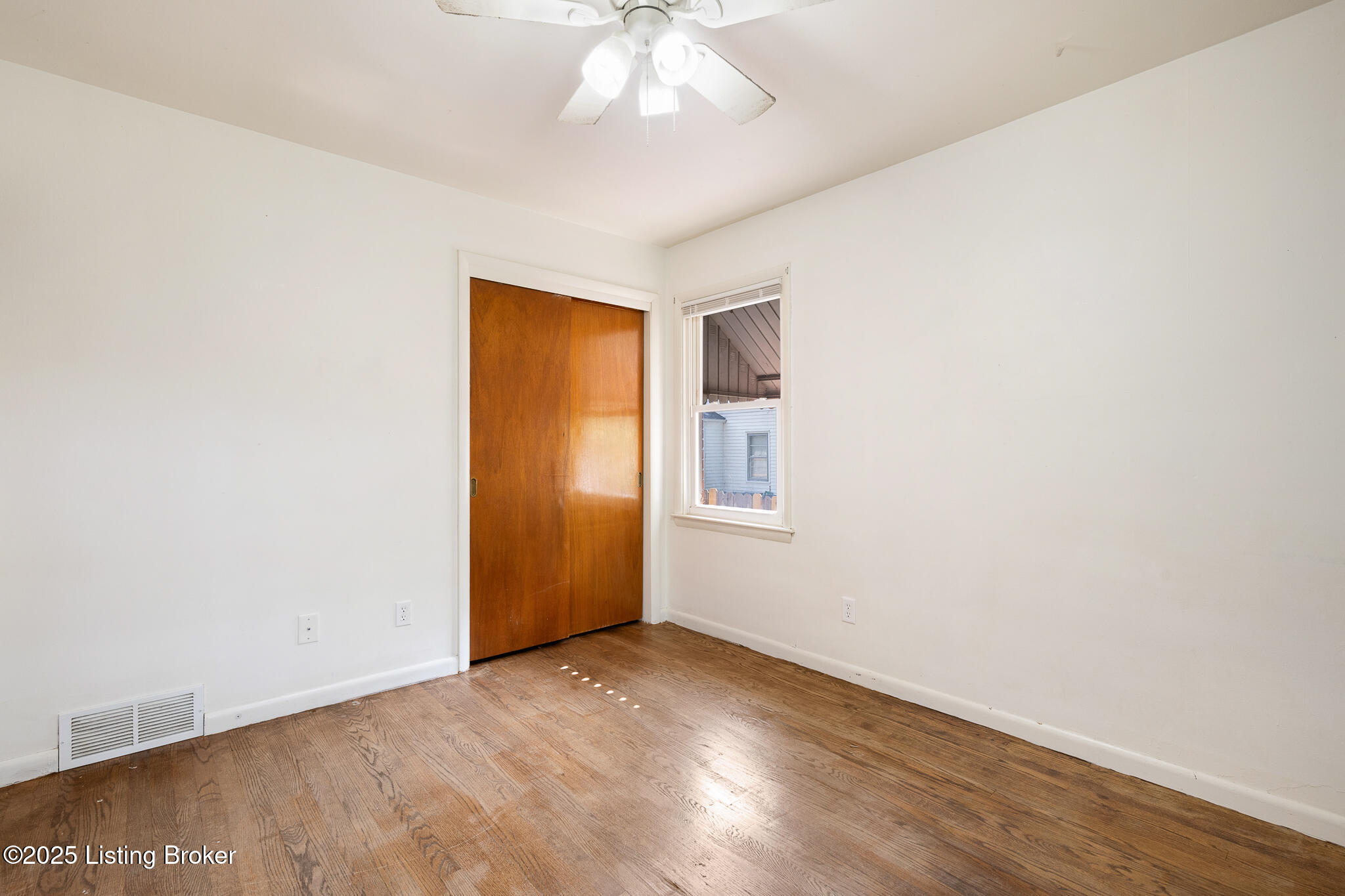 1833 Farnsley Rd