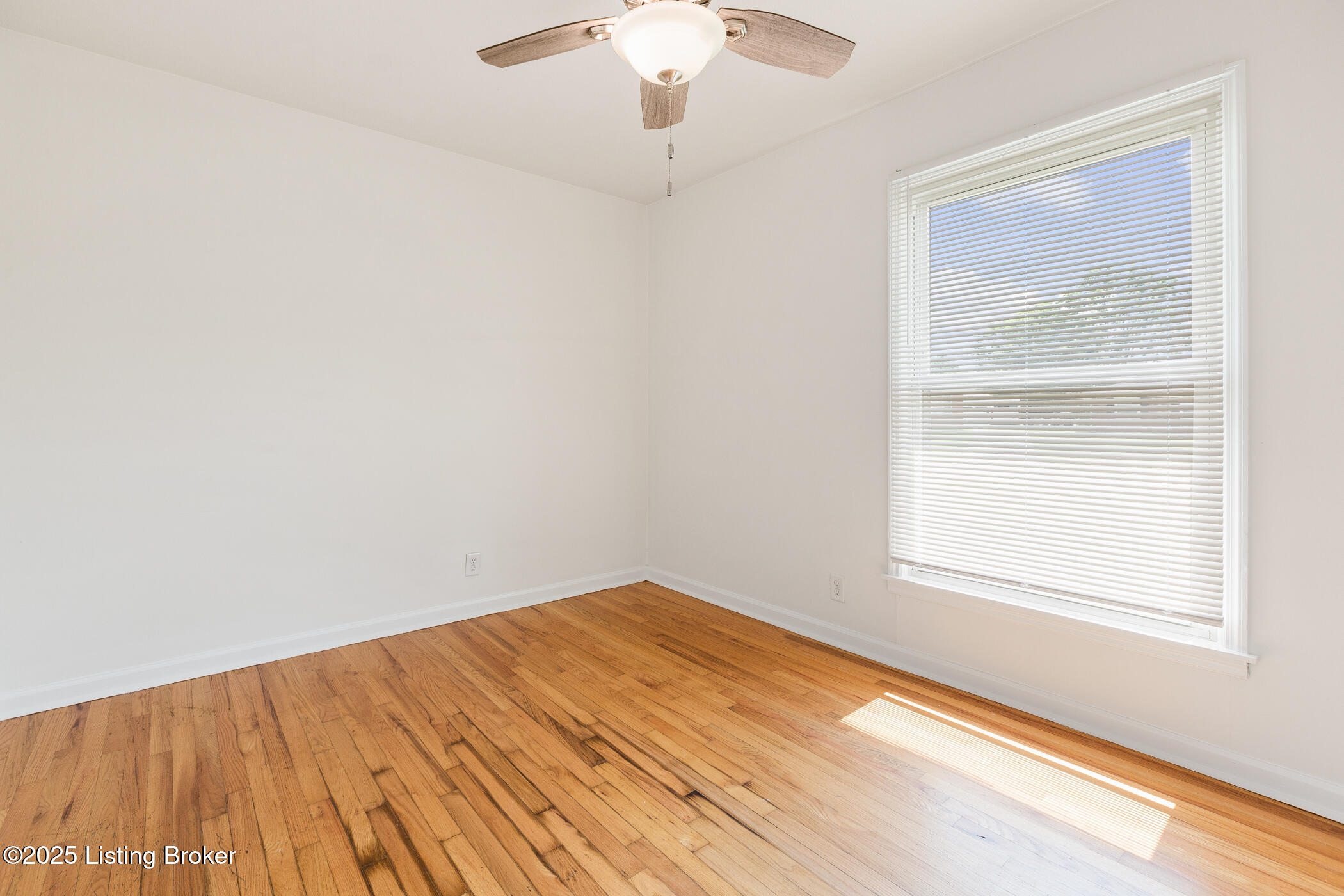 1207 McBroom Ct