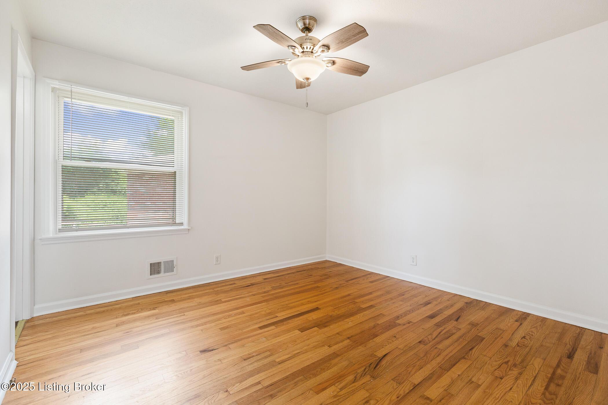 1207 McBroom Ct