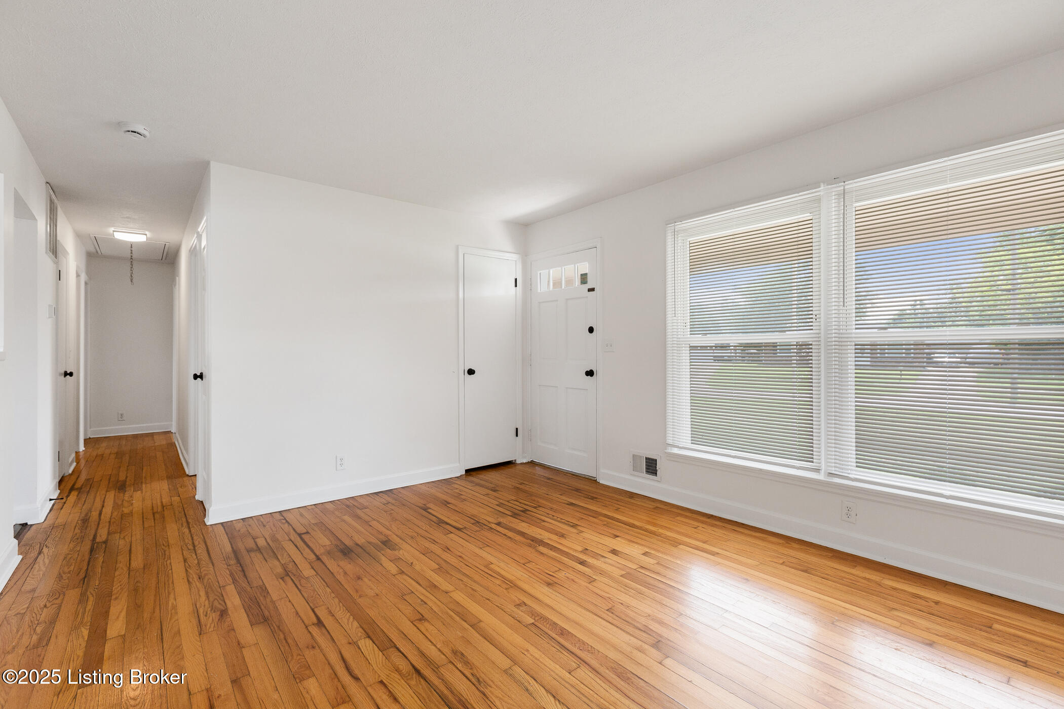 1207 McBroom Ct